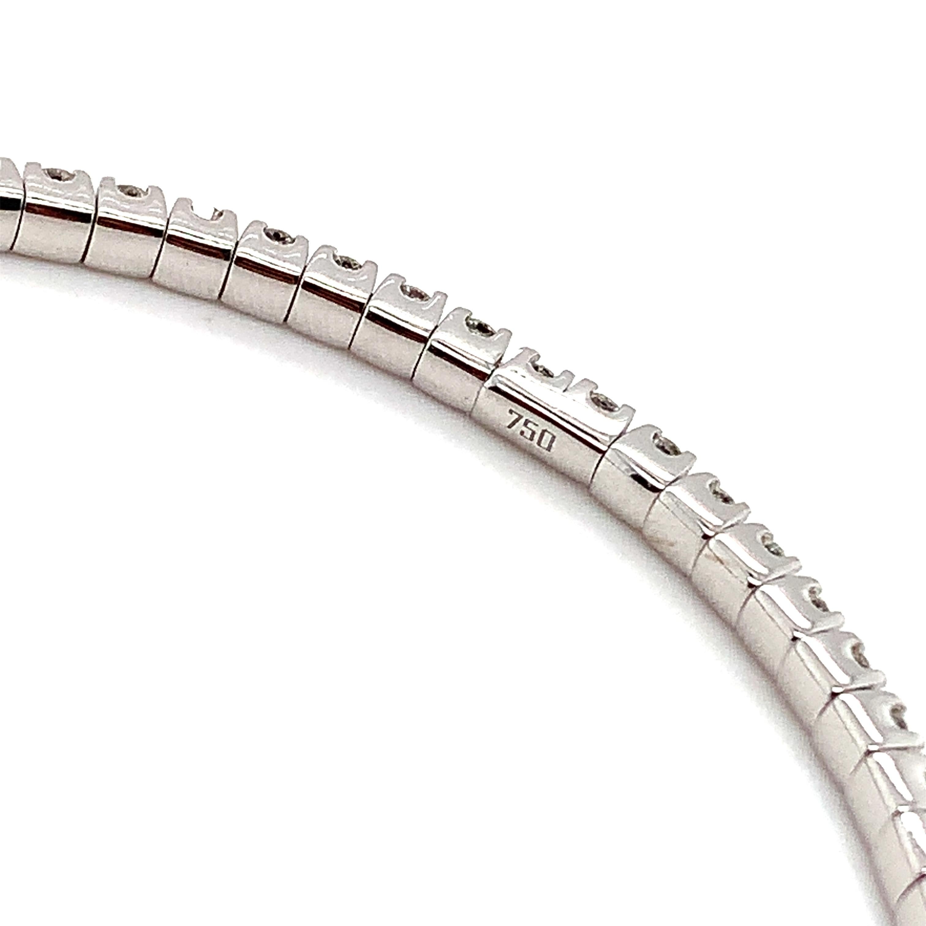 Classic Diamant-Tennisarmband dehnbar Stretch 18k Weißgold im Zustand „Neu“ im Angebot in London, GB