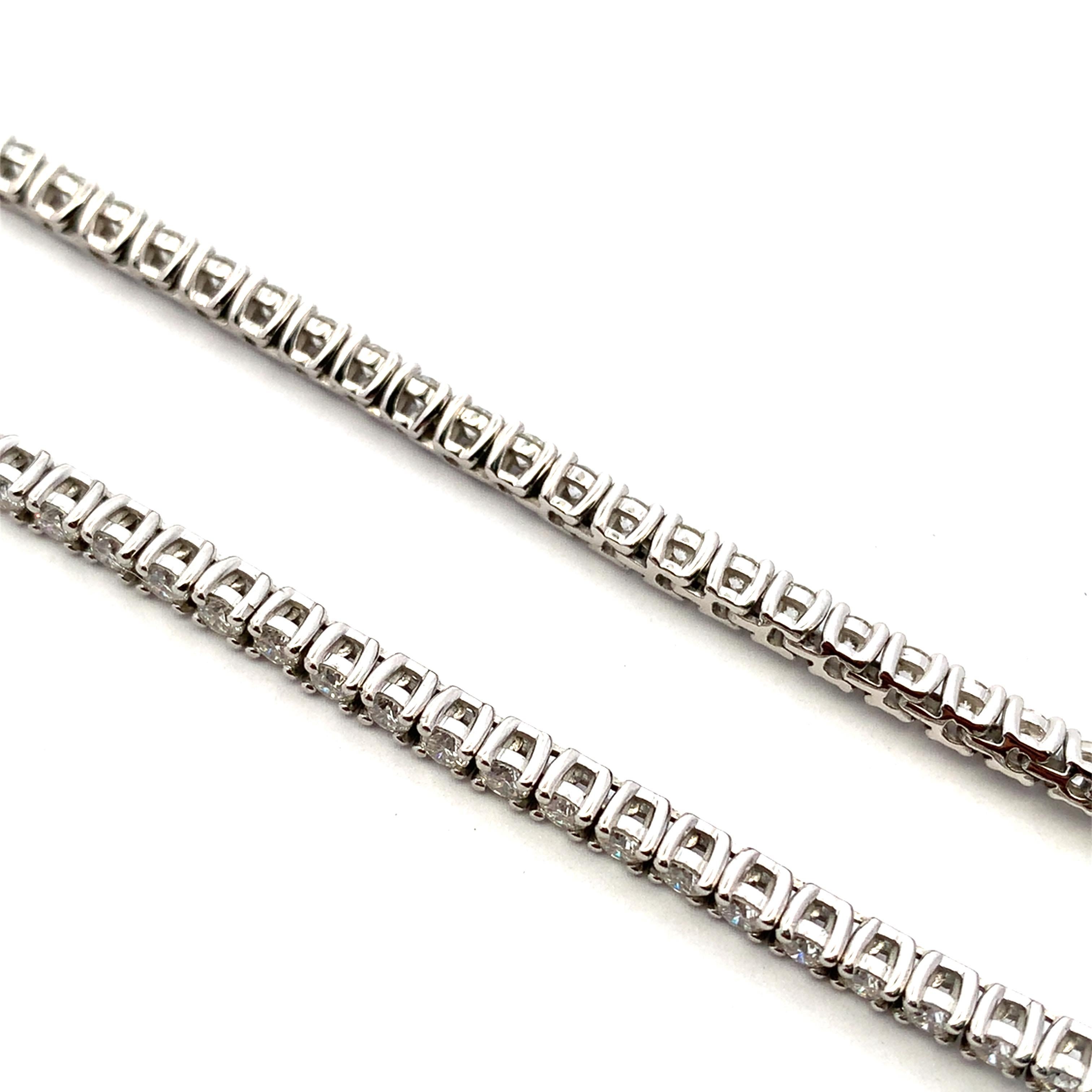 Bracelet de tennis classique en diamant platine en vente 1