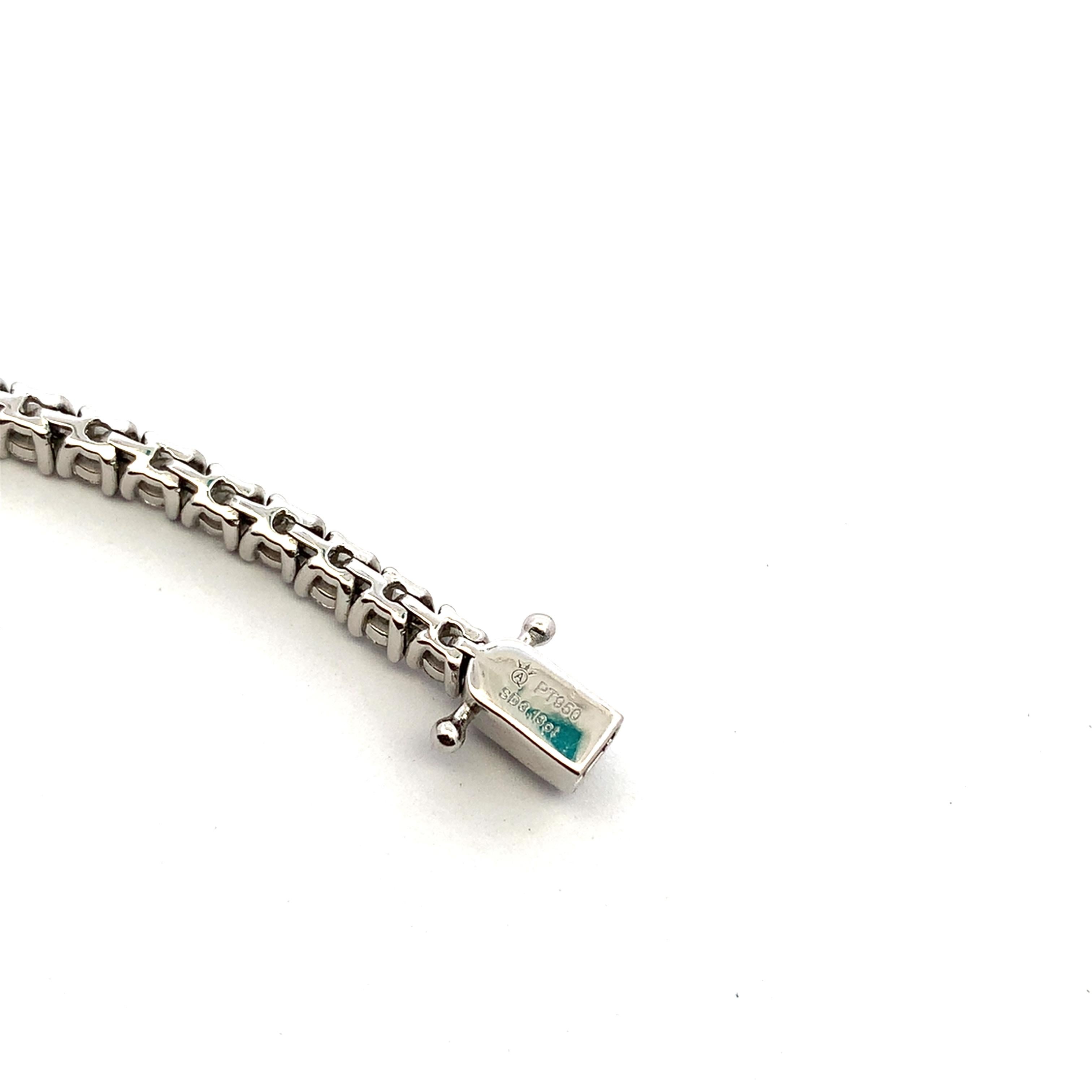 Bracelet de tennis classique en diamant platine en vente 3