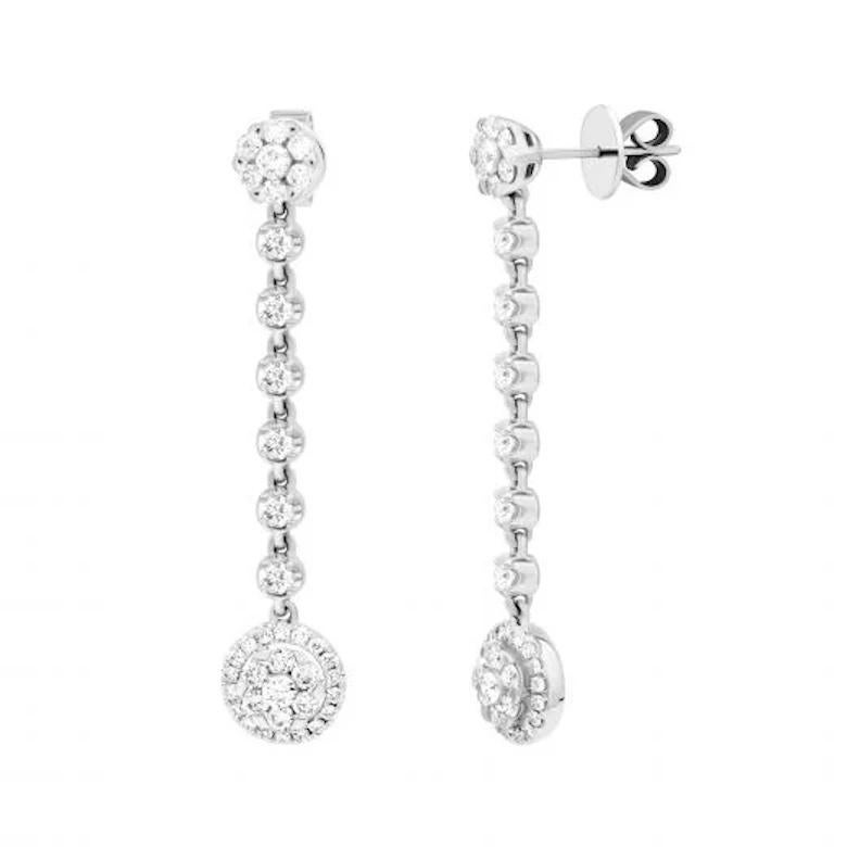 Classic Diamond White 18K Gold Stud Dangle Earrings for Her For Sale 3