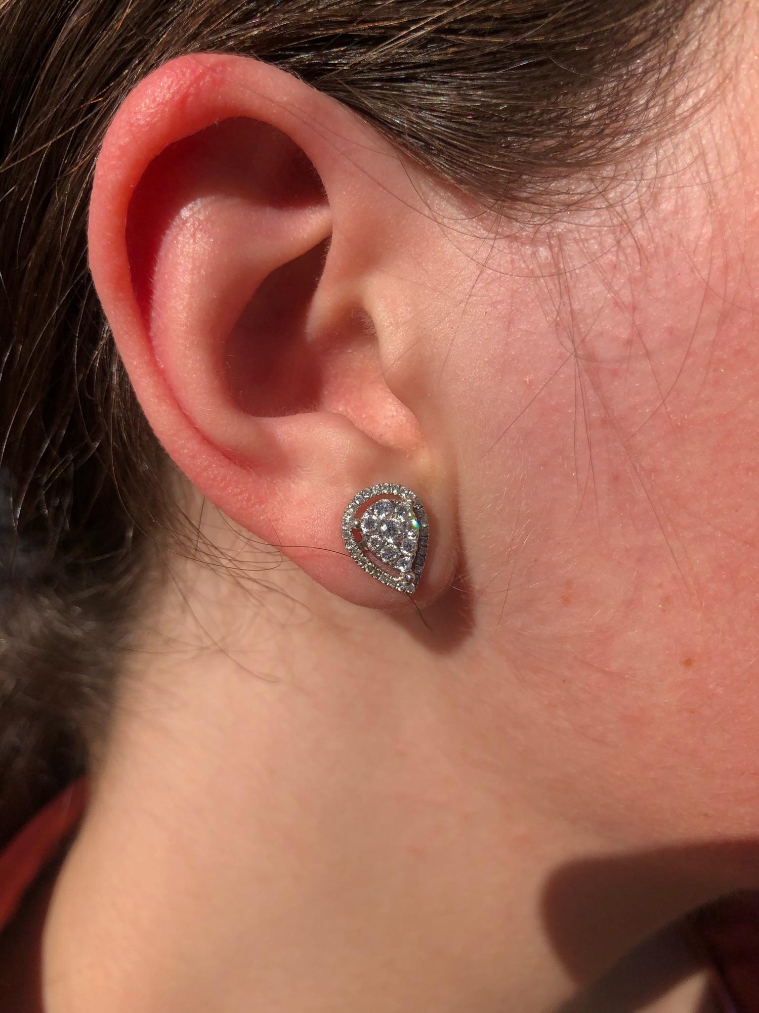 Women's Classic Diamond White Gold Stud Earrings For Sale