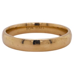 Classic Domed Wedding Band with Comfort Fit in 10k Yellow Gold LV