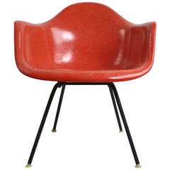 Used Classic Eames Fiberglass Chair