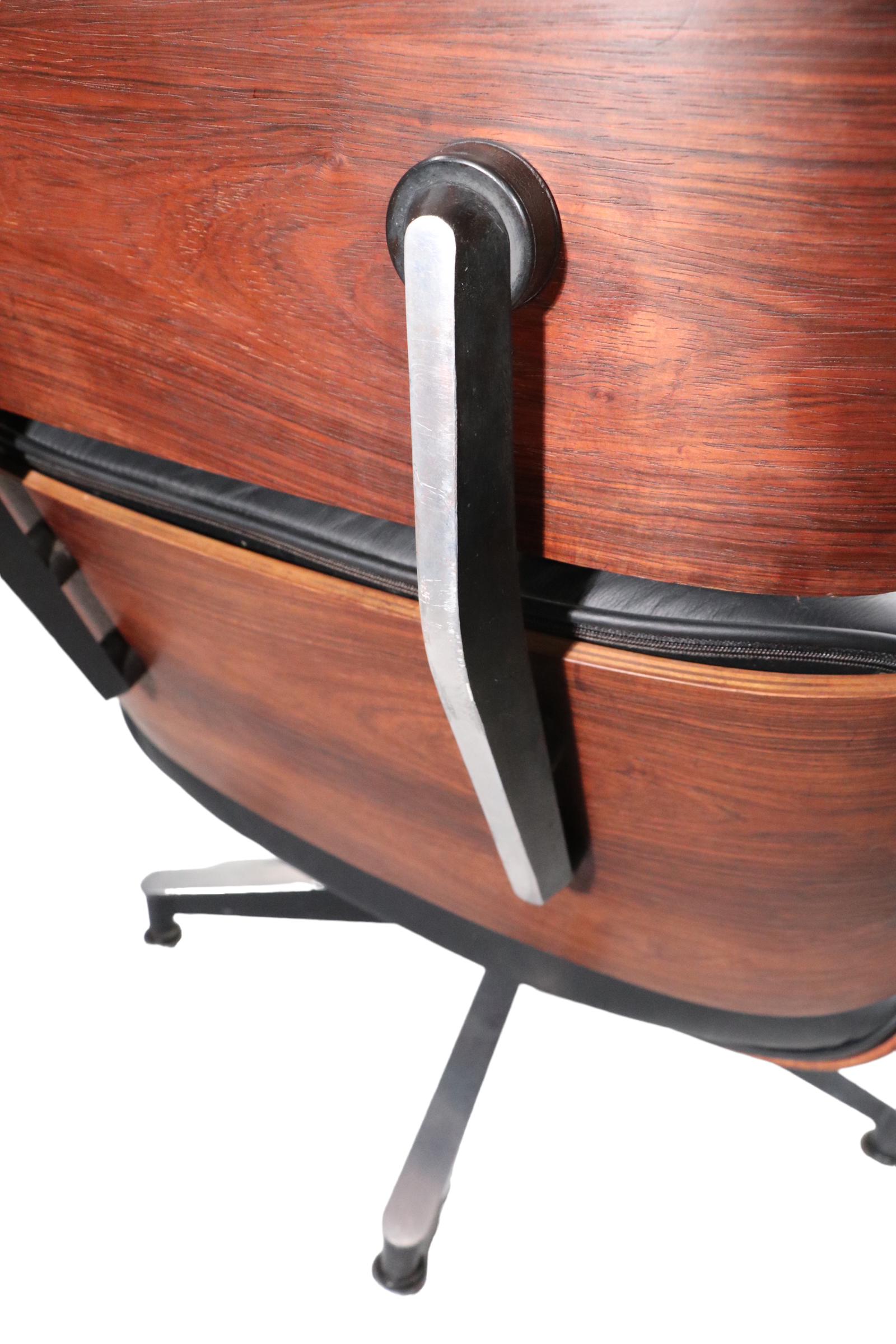 Late 20th Century Classic Eames for Herman Miller Lounge Chair and Ottoman in Rosewood and Leather
