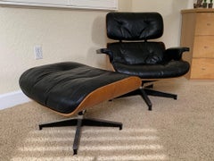 Klassischer Eames-Loungesessel und Ottomane, ca. 1970er Jahre