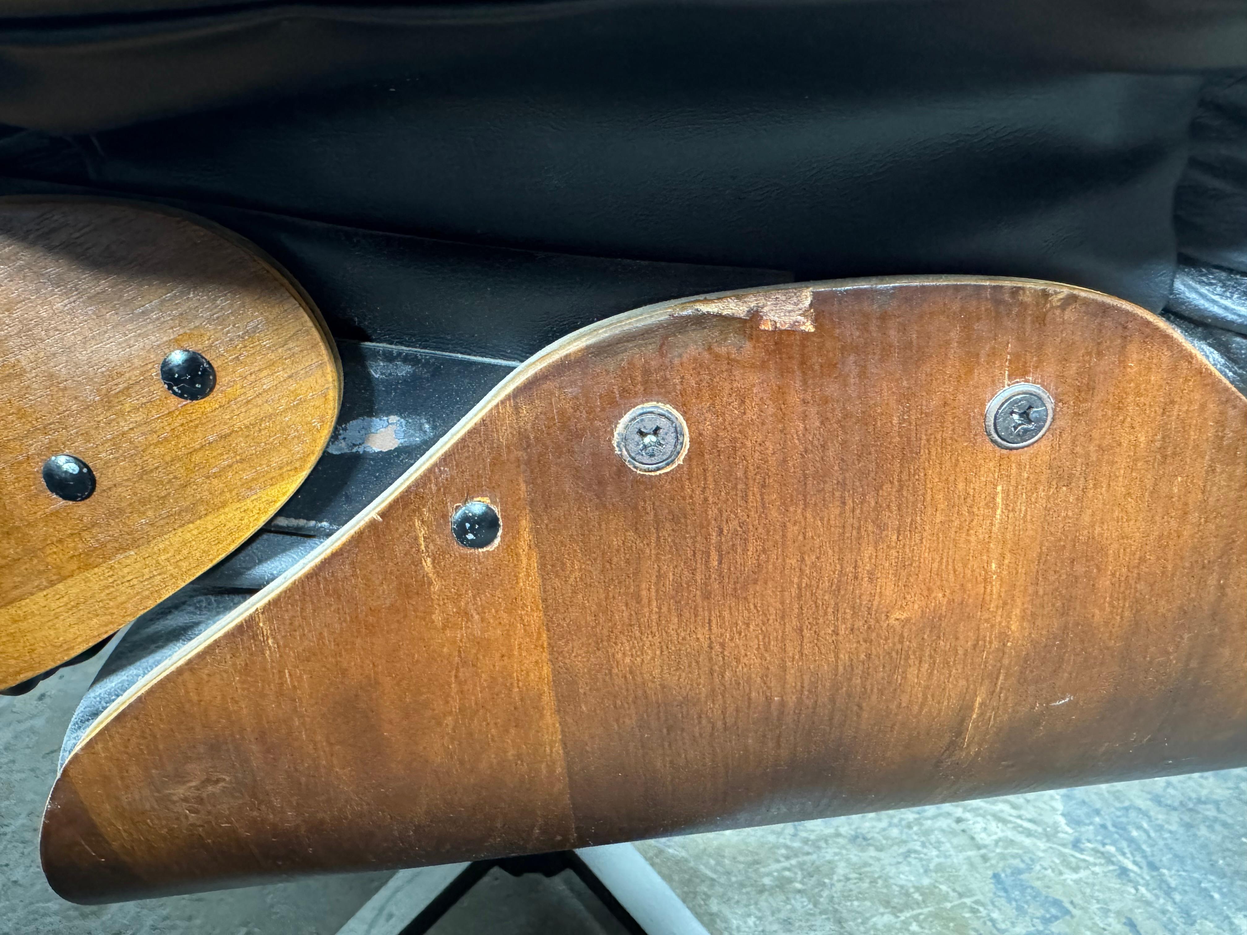 Classic Eames Style Walnut & Leather Lounge Chair & Ott manufactured by Plycraft 4