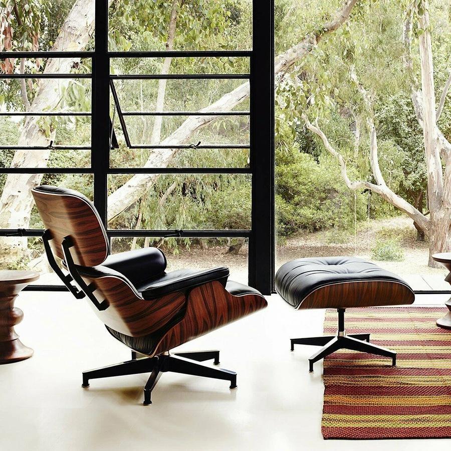 Classic Eames Swiveling Lounge Chair & Ottoman im Zustand „Hervorragend“ im Angebot in Tinton Falls, NJ