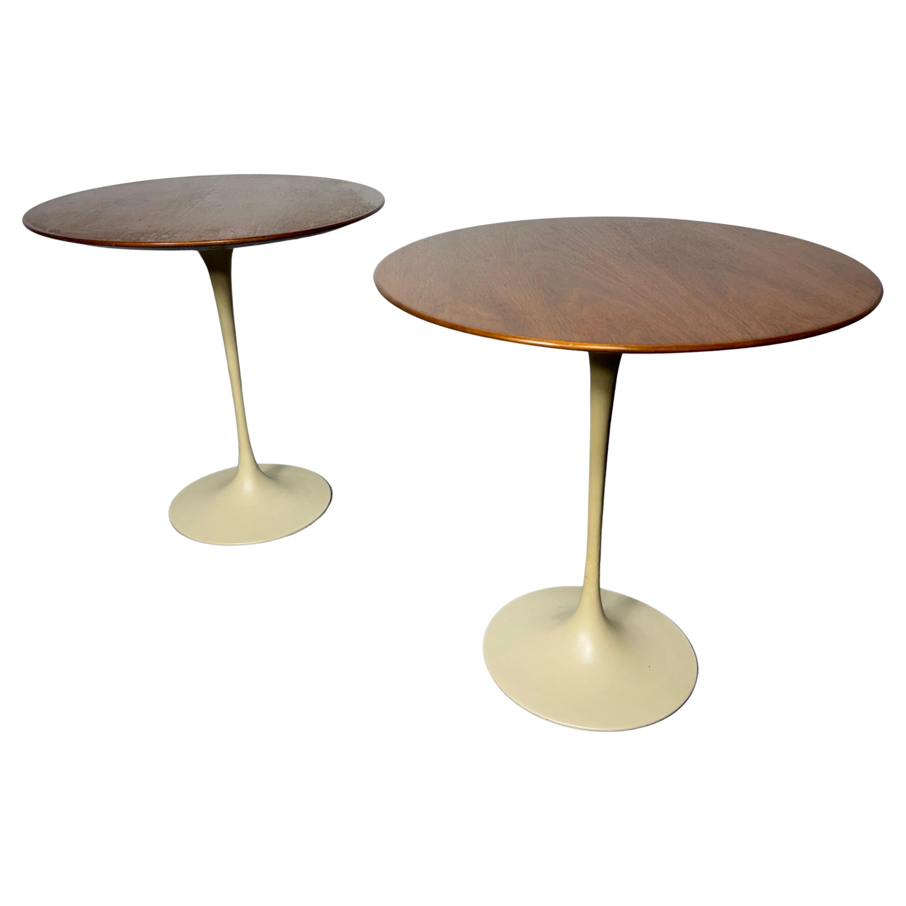 Classic Early Pair of Knoll / Saarinen Walnut Tulip Side End Tables Stands