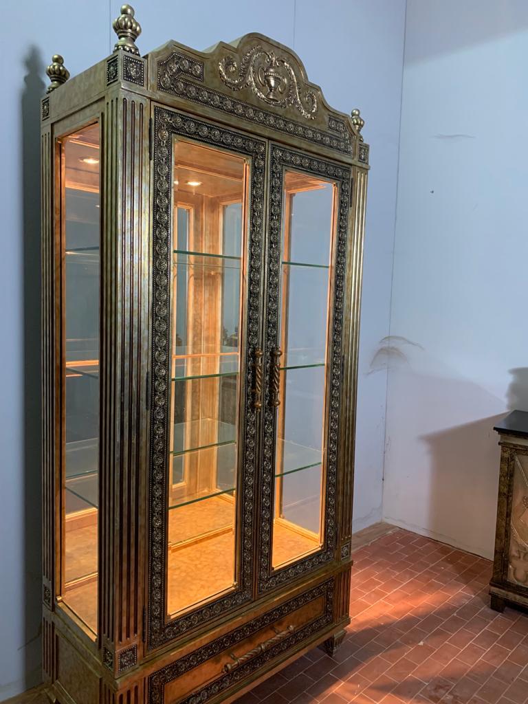 Classic Eclectic Gold Showcase from Lam Lee Group, 1990s For Sale 4