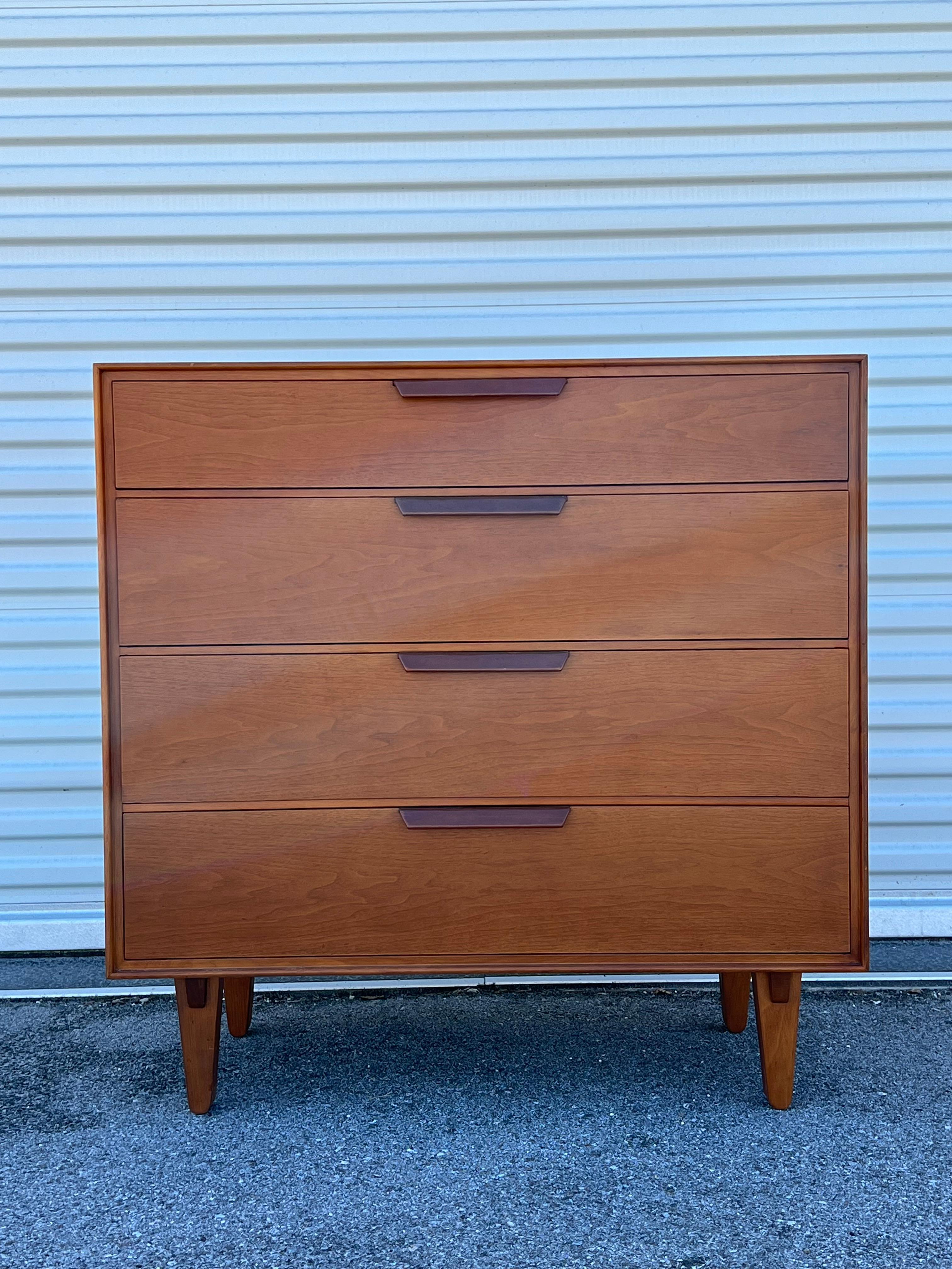 American Classic Edward Wormley for Dunbar Chest of Drawers/ Dresser For Sale
