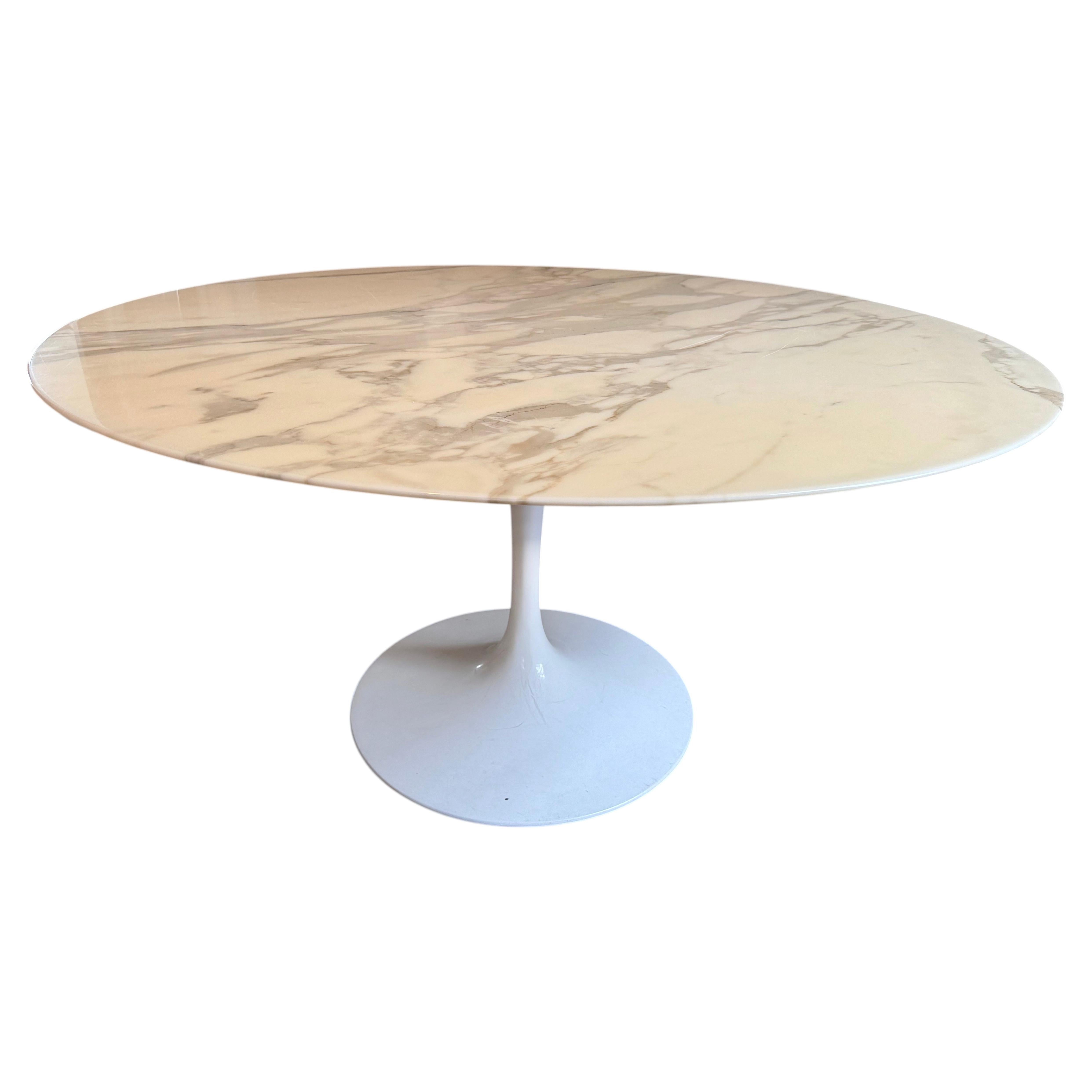 Classic Eero Saarinen /Knoll Marble Top Tulip Dining Table