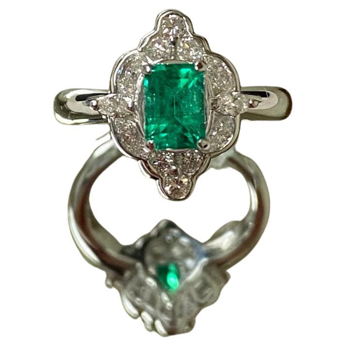 Classic & Elegant Bochic Platinum Cluster Diamond & Colombian Emerald Ring 