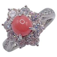 Classic & Elegant Bochic Platinum Cluster Diamond & Pink Conch Pearl Ring 