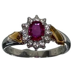 Classic & Elegance Bochic Platinum Cluster Diamond & Red Ruby Ring (bague en platine avec diamants et rubis rouges) 