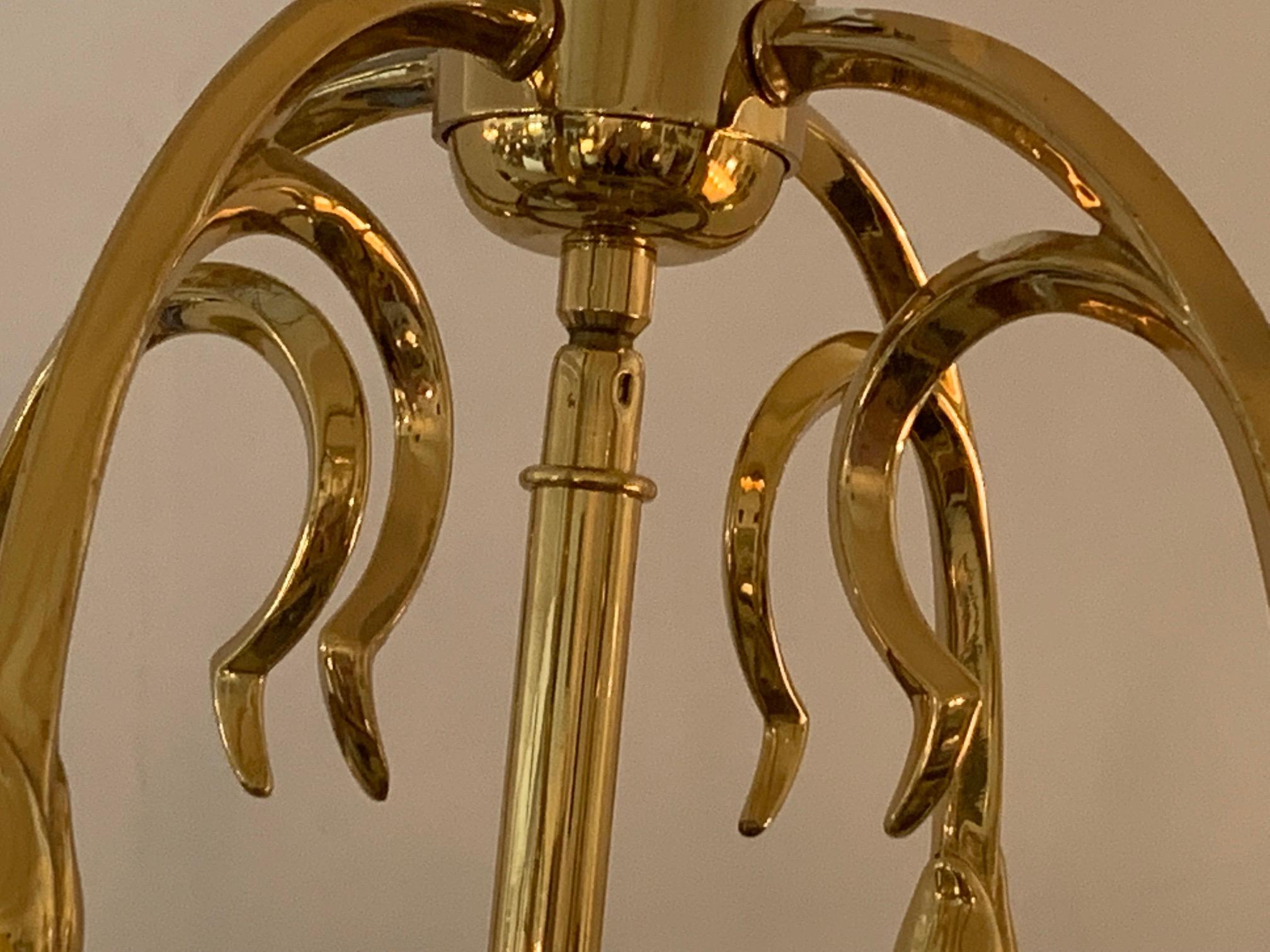Classic Elegant Cast Brass & Glass Lantern Chandelier In Good Condition For Sale In Hopewell, NJ