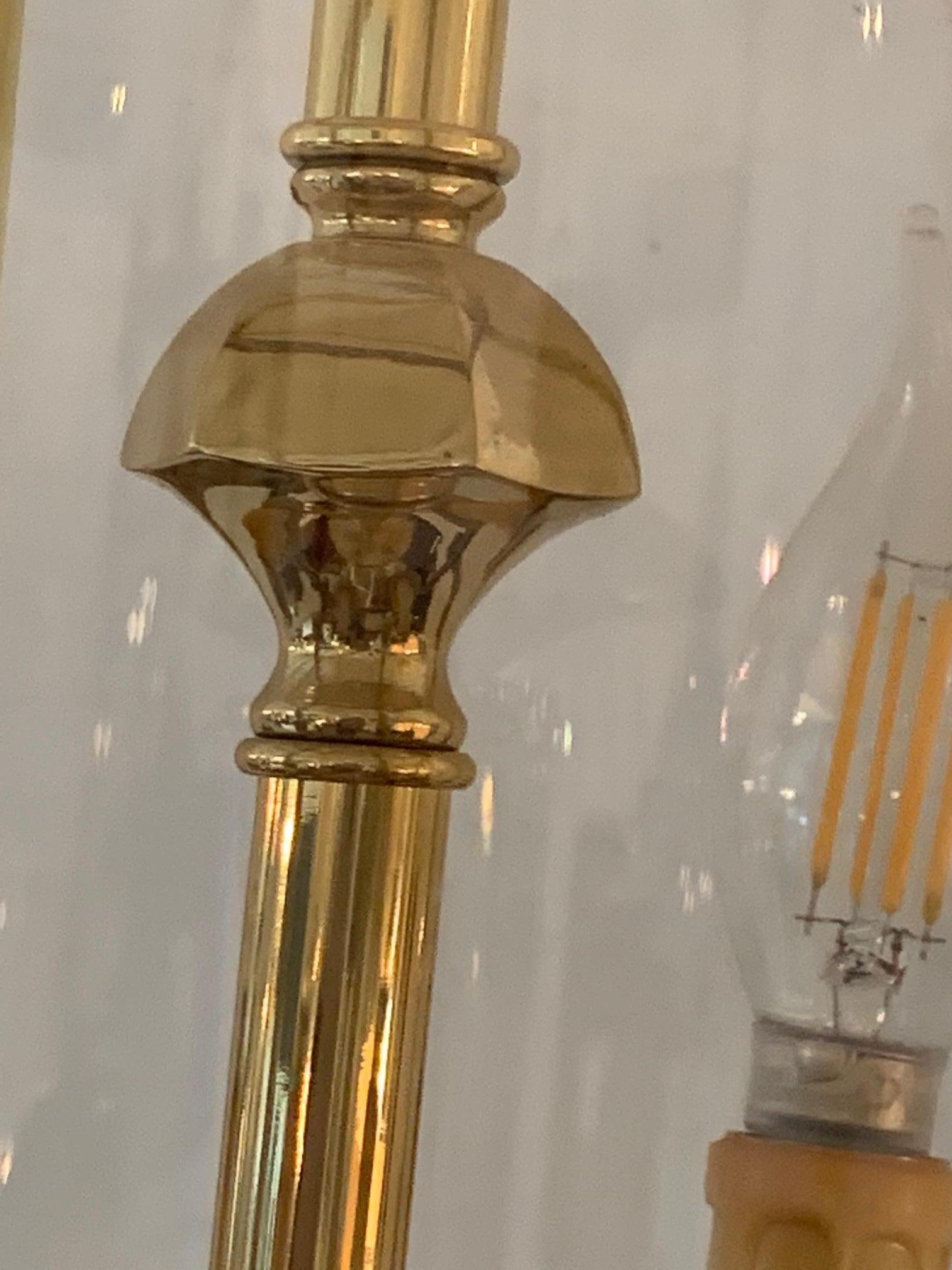 Classic Elegant Cast Brass & Glass Lantern Chandelier For Sale 1