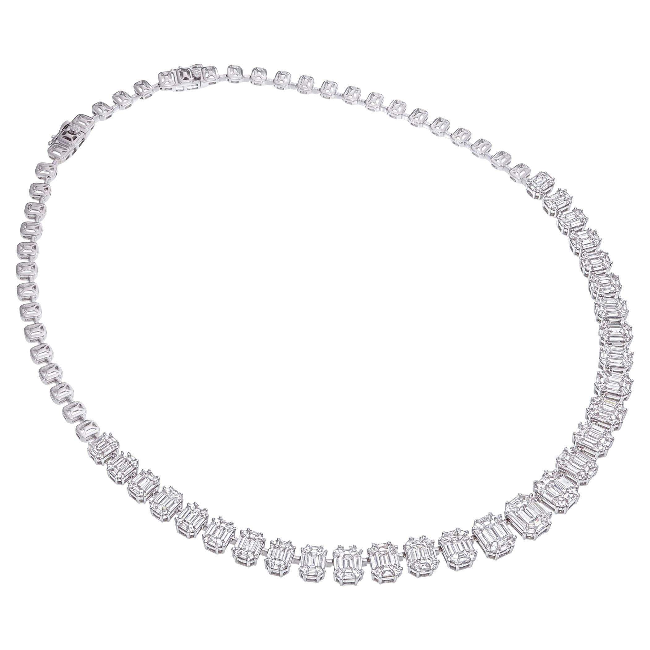 Collana classica di lusso con diamanti a forma di smeraldo