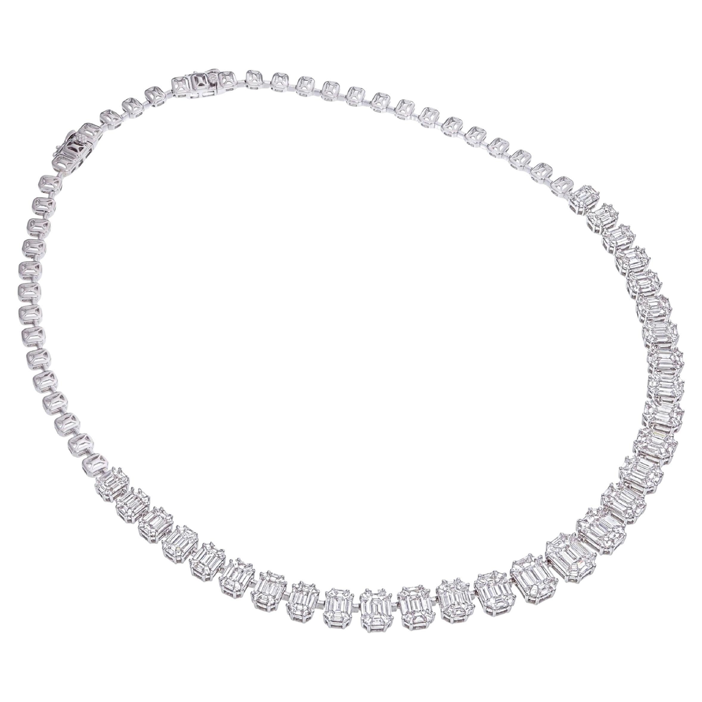 Collar Clásico de Lujo con Diamantes Piecut en Forma de Esmeralda