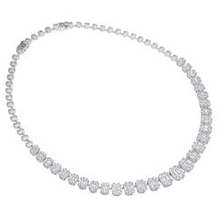 Collar Clásico de Lujo con Diamantes Piecut en Forma de Esmeralda
