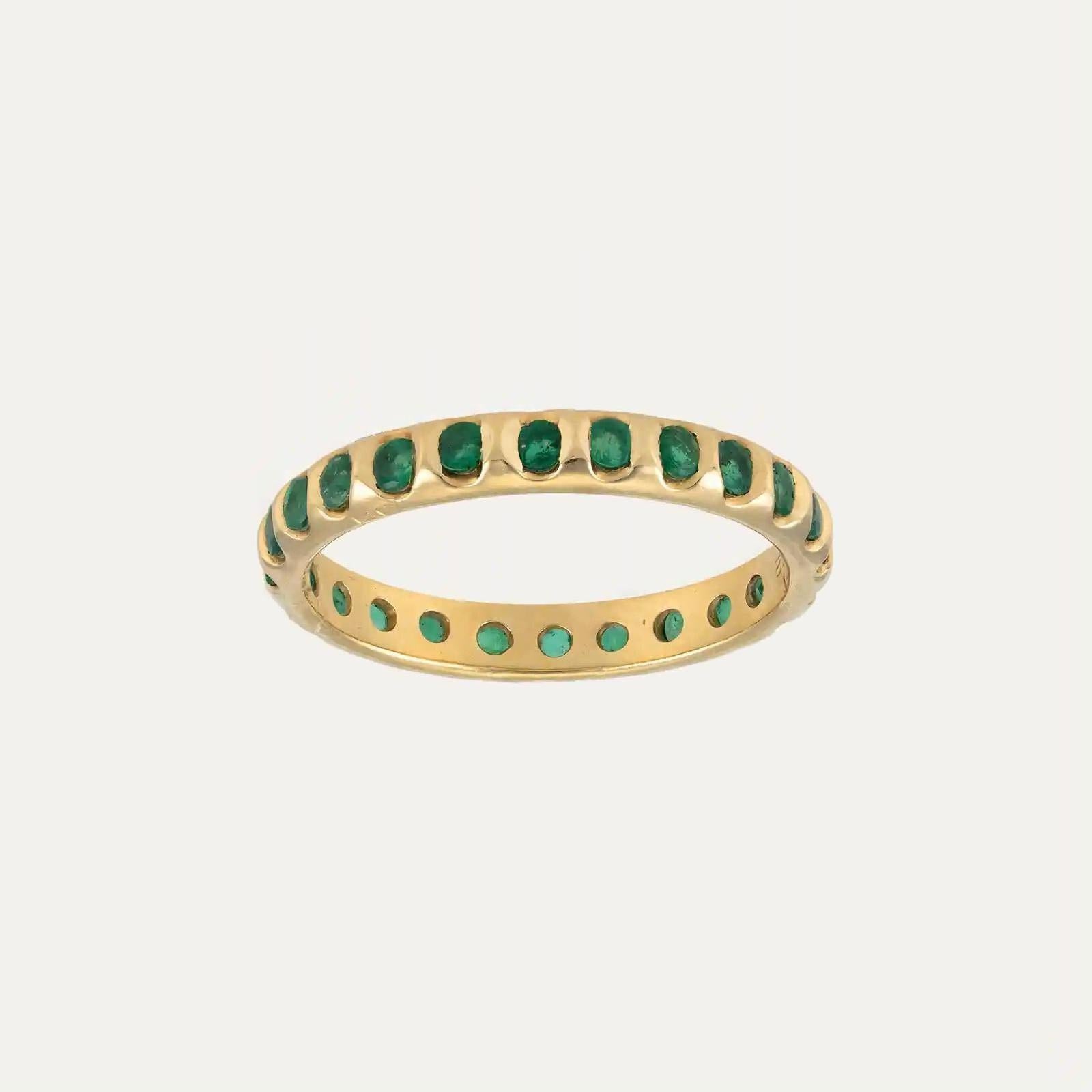 Emerald Cut Classic Emeralds Gold Ring For Sale