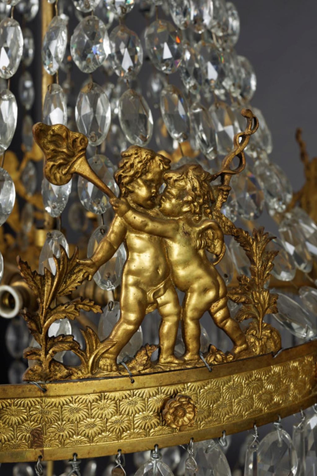 Klassischer Empire-Kronleuchter im klassischen Stil, traumhaft und edel (Bronze) im Angebot