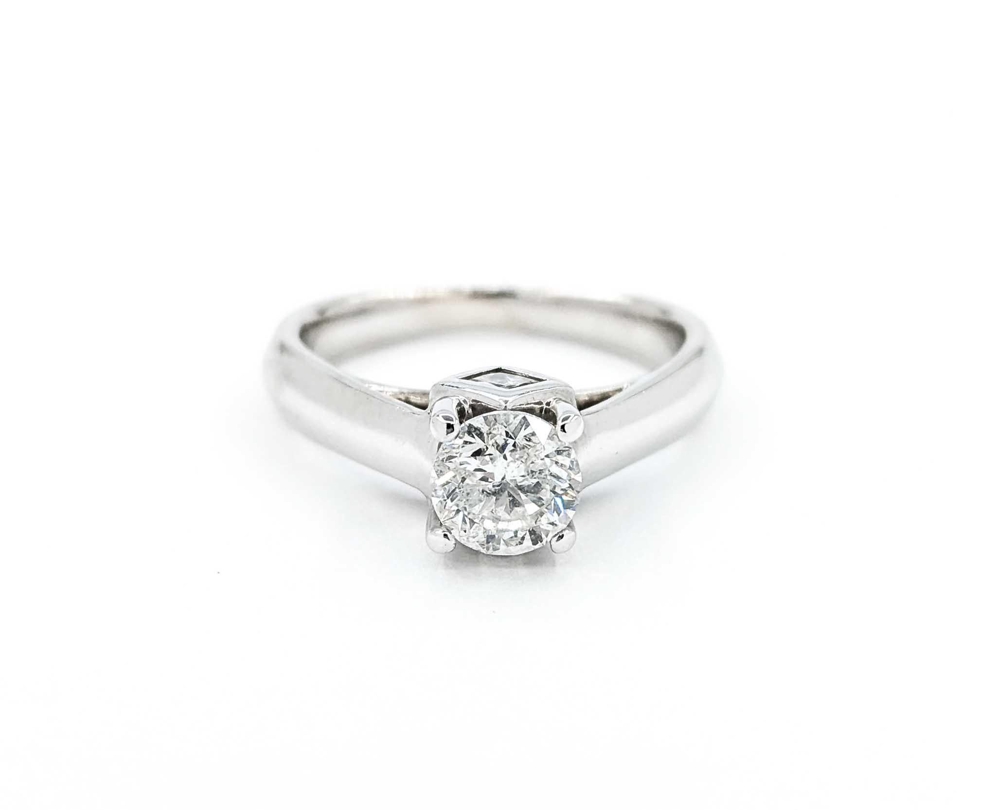 Classic Engagement Ring in 14k White Gold For Sale 6