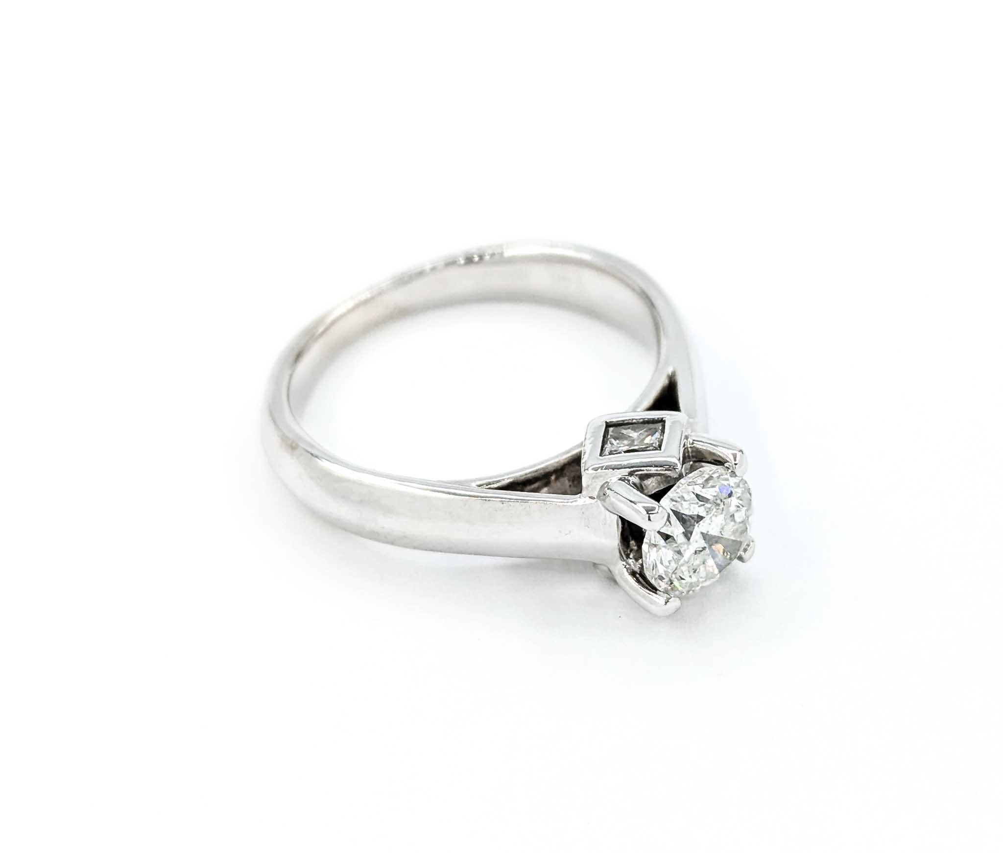 Classic Engagement Ring in 14k White Gold For Sale 1