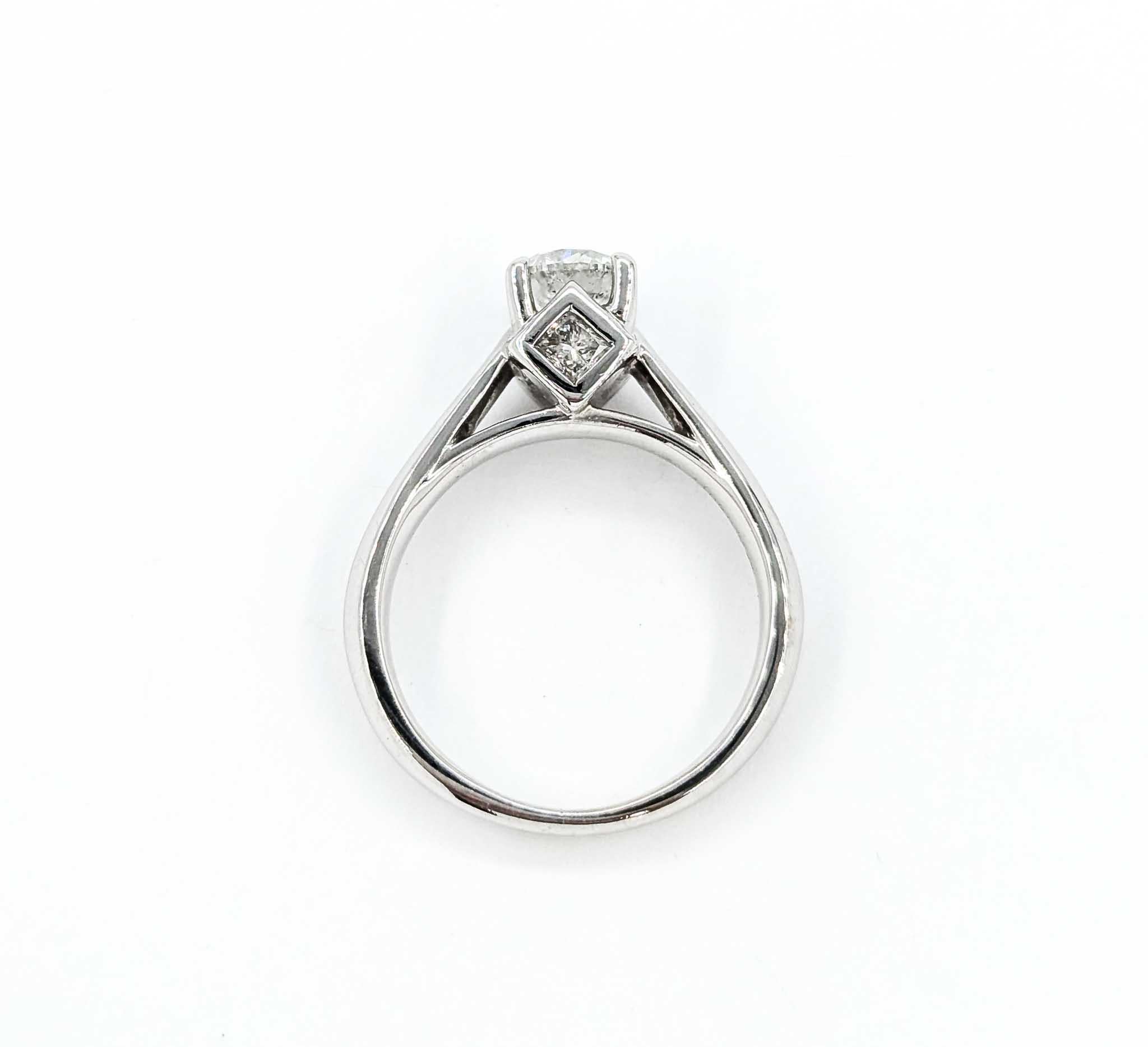 Classic Engagement Ring in 14k White Gold For Sale 2