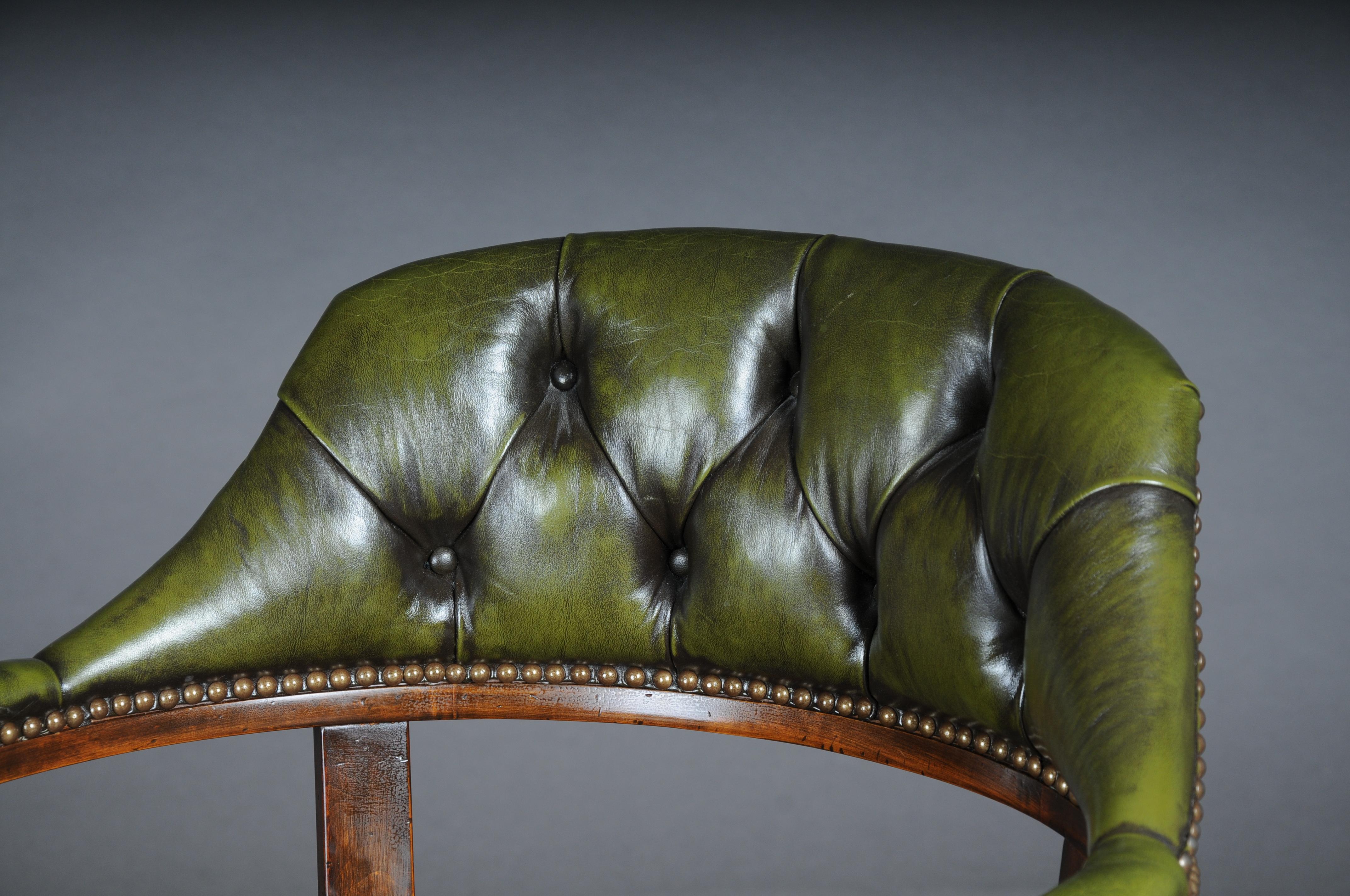 Classic English Armchair, Chesterfield Leather, Green For Sale 4