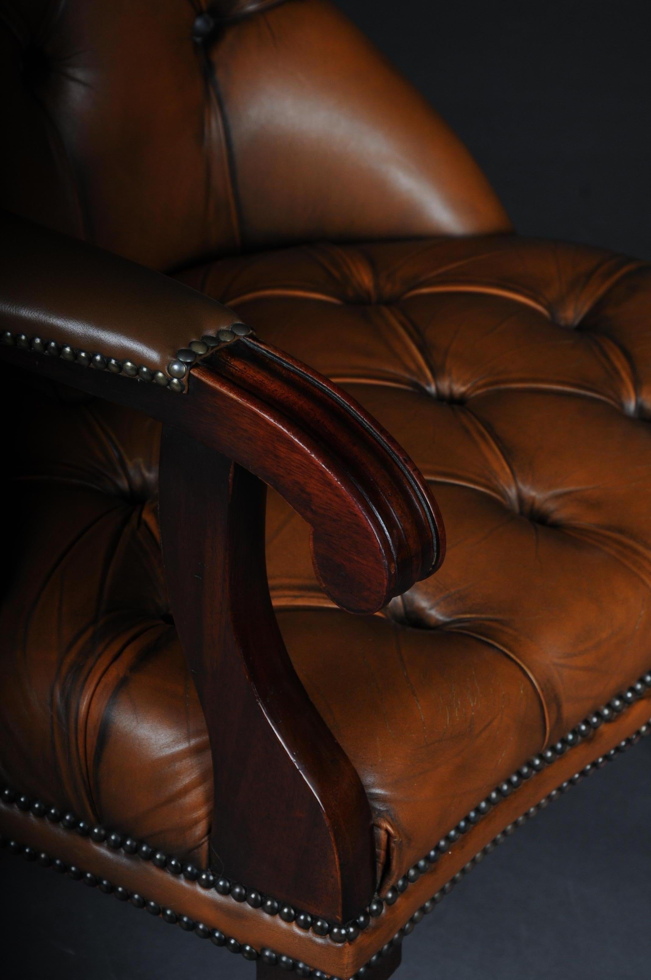 Classic English Chesterfield Armchair, Leather Cognac In Good Condition In Berlin, DE