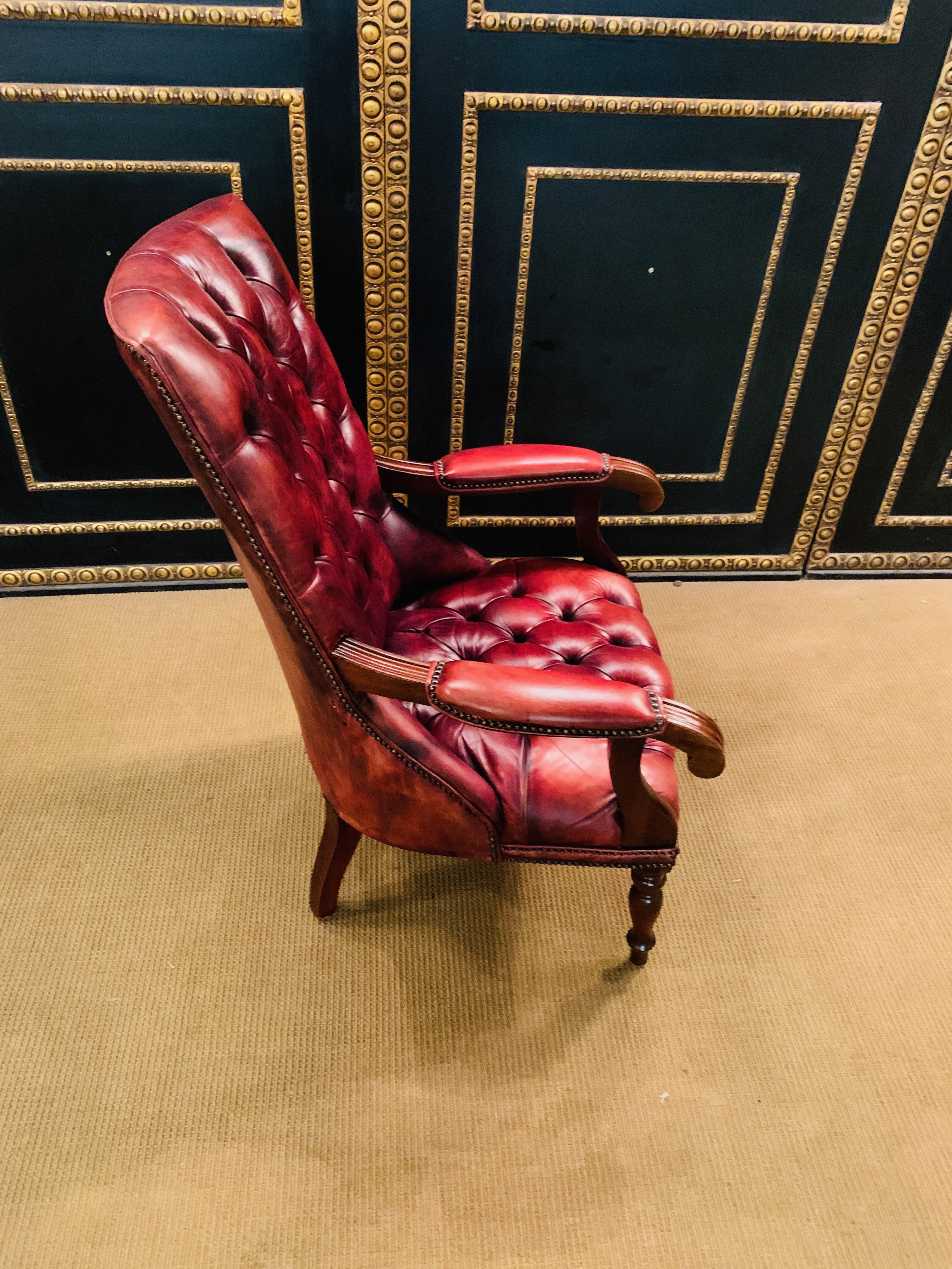 20th Century Classic English Chesterfield Armchair, Leather Oxblood / Burdeux