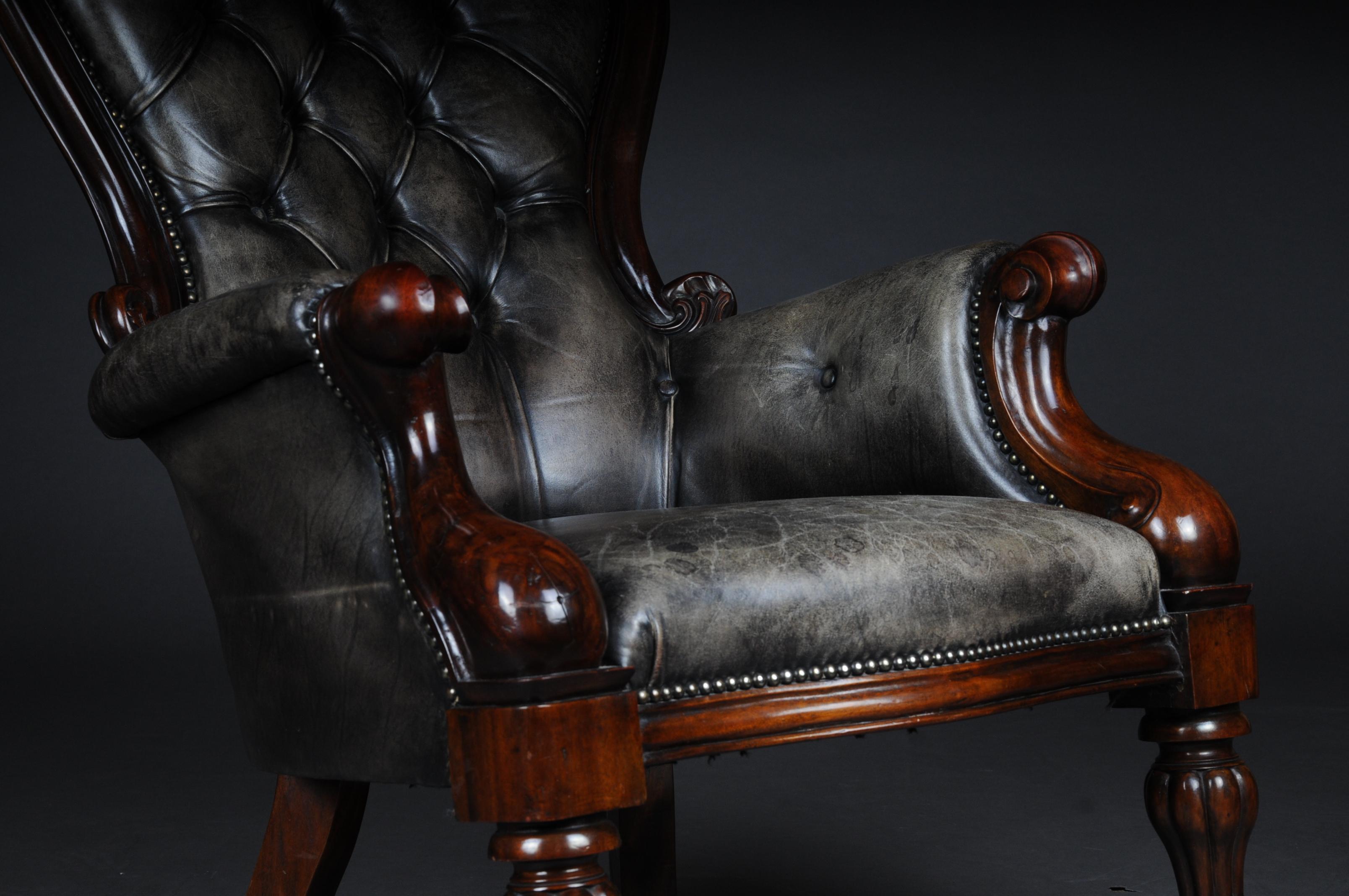 Classic English Chesterfield Club Chair, Green Leather 4