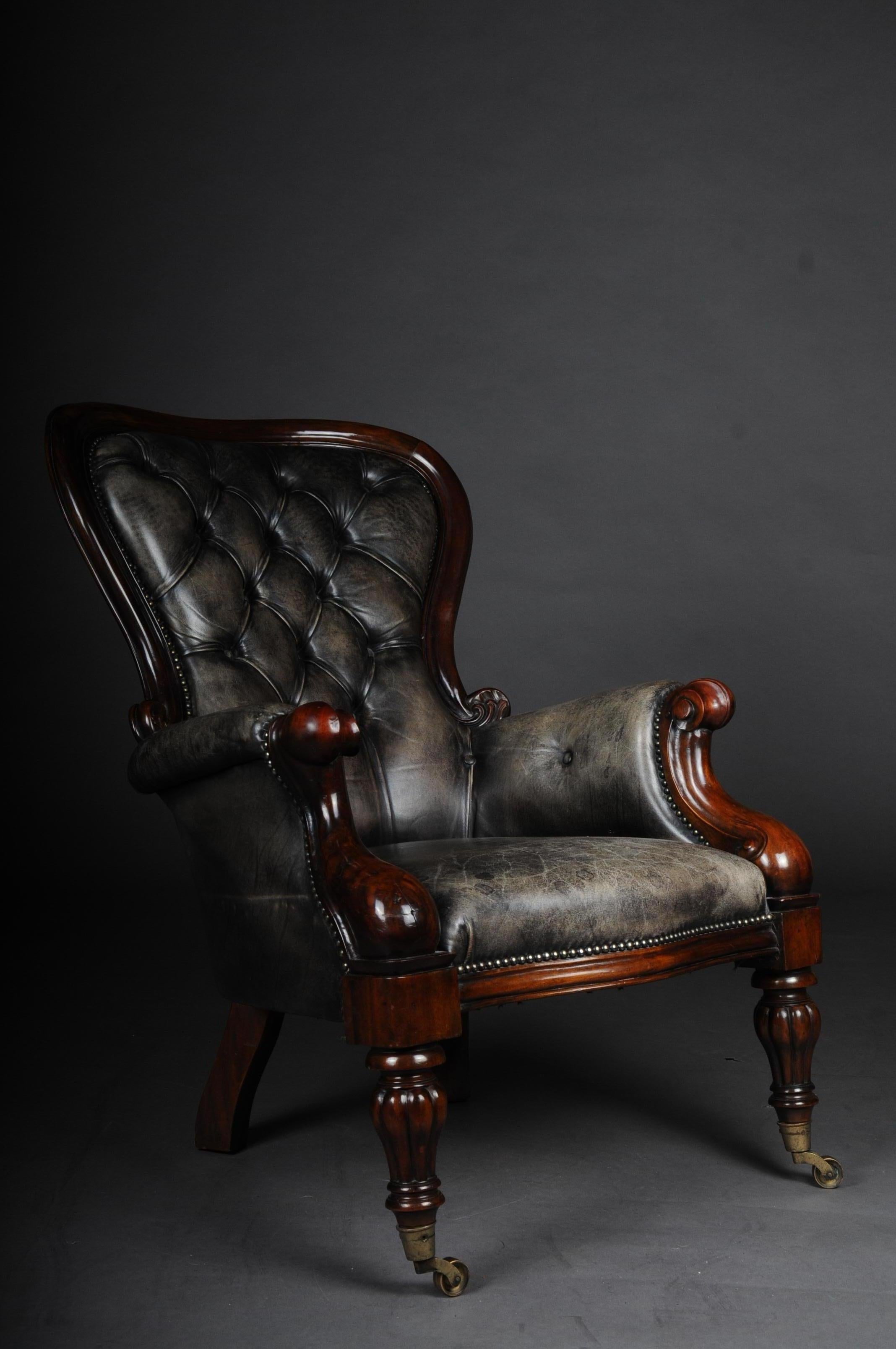 Classic English Chesterfield Club Chair, Green Leather 2