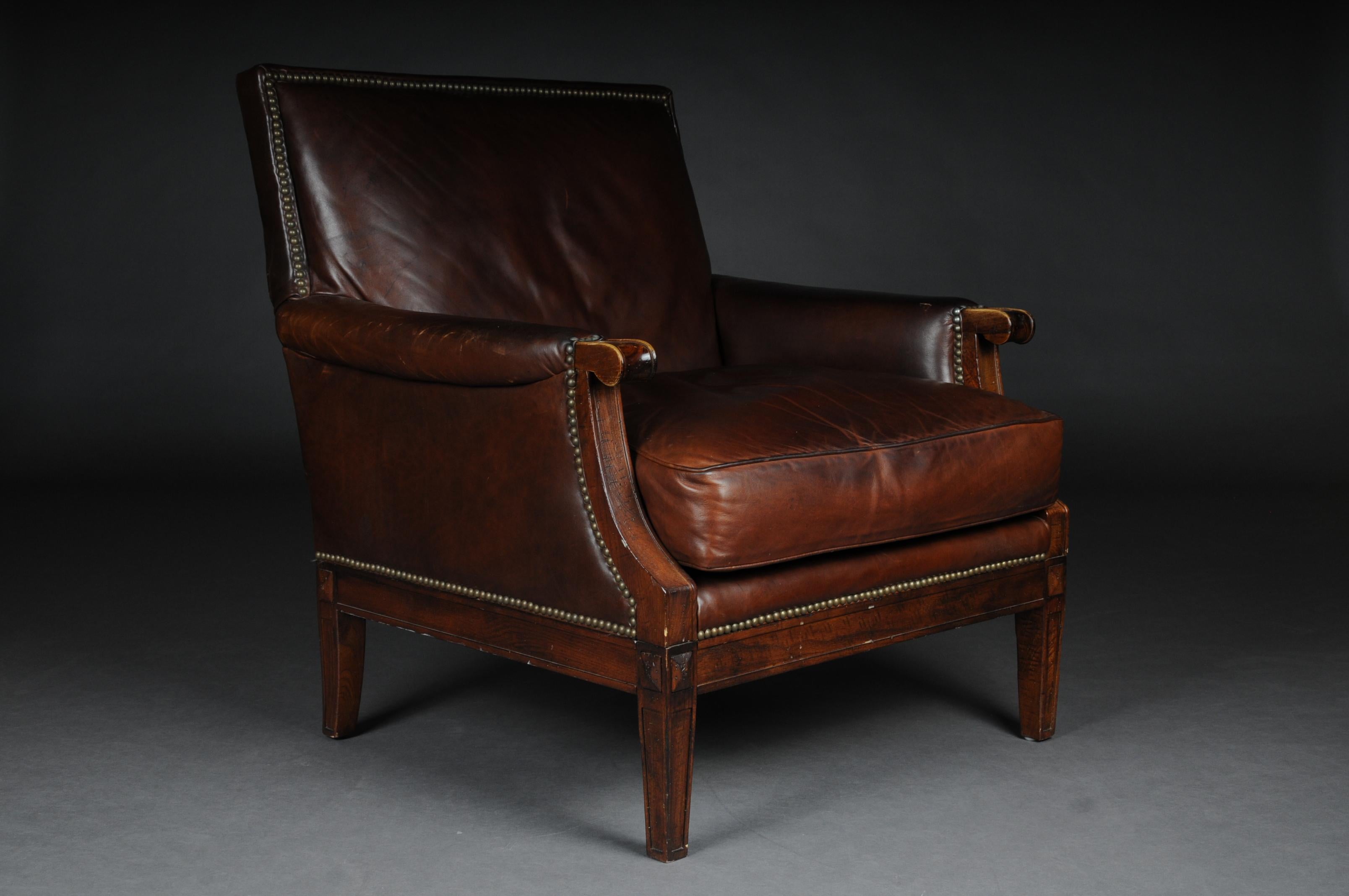 Classic English Club Chair with Footstool, Leather 1