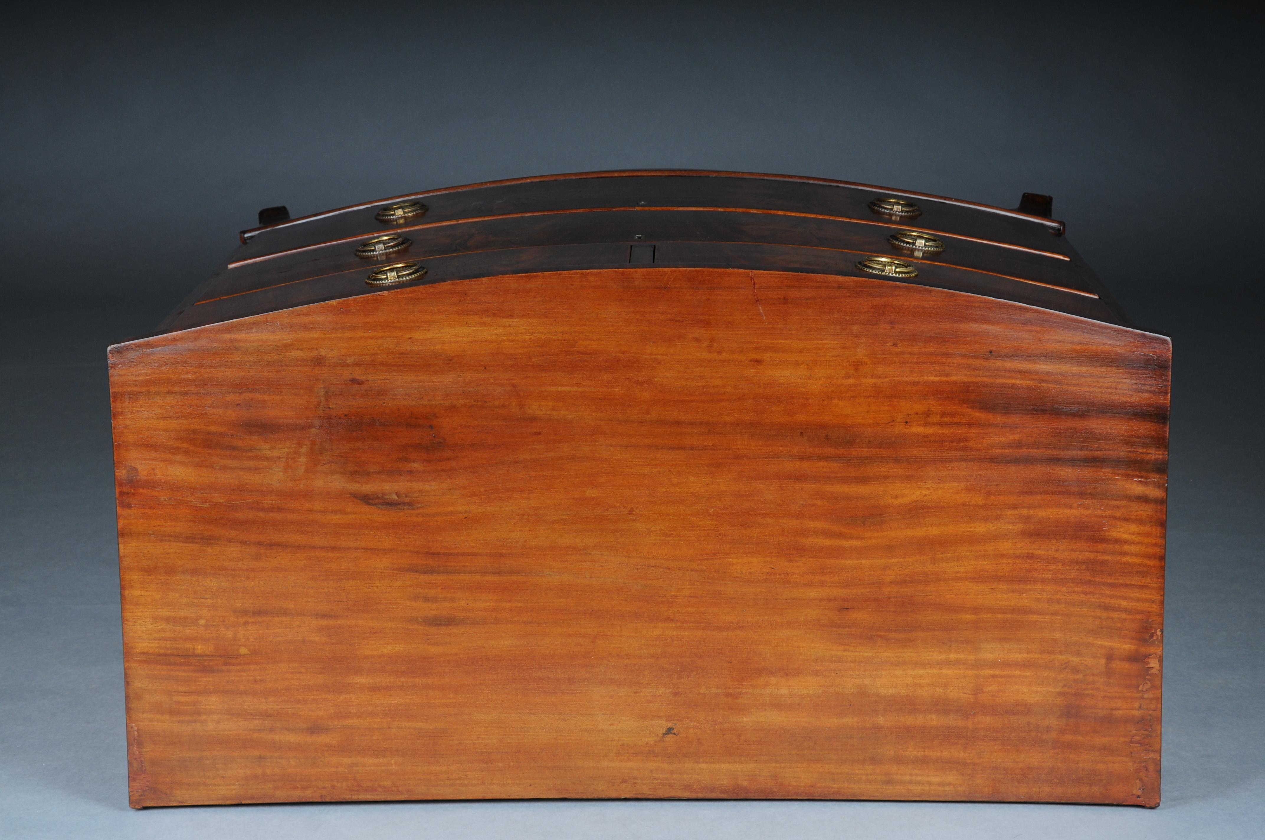 Classic English mahogany chest of drawers, circa 1890 For Sale 5