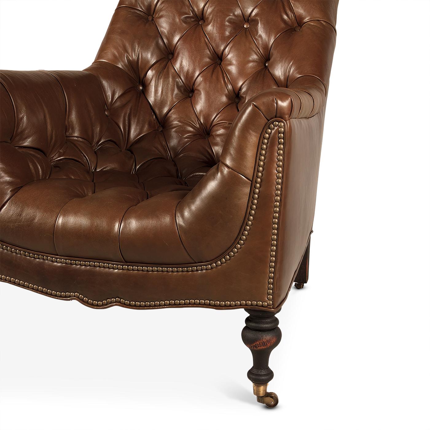 Classic English Tufted Club Chair In New Condition For Sale In Westwood, NJ
