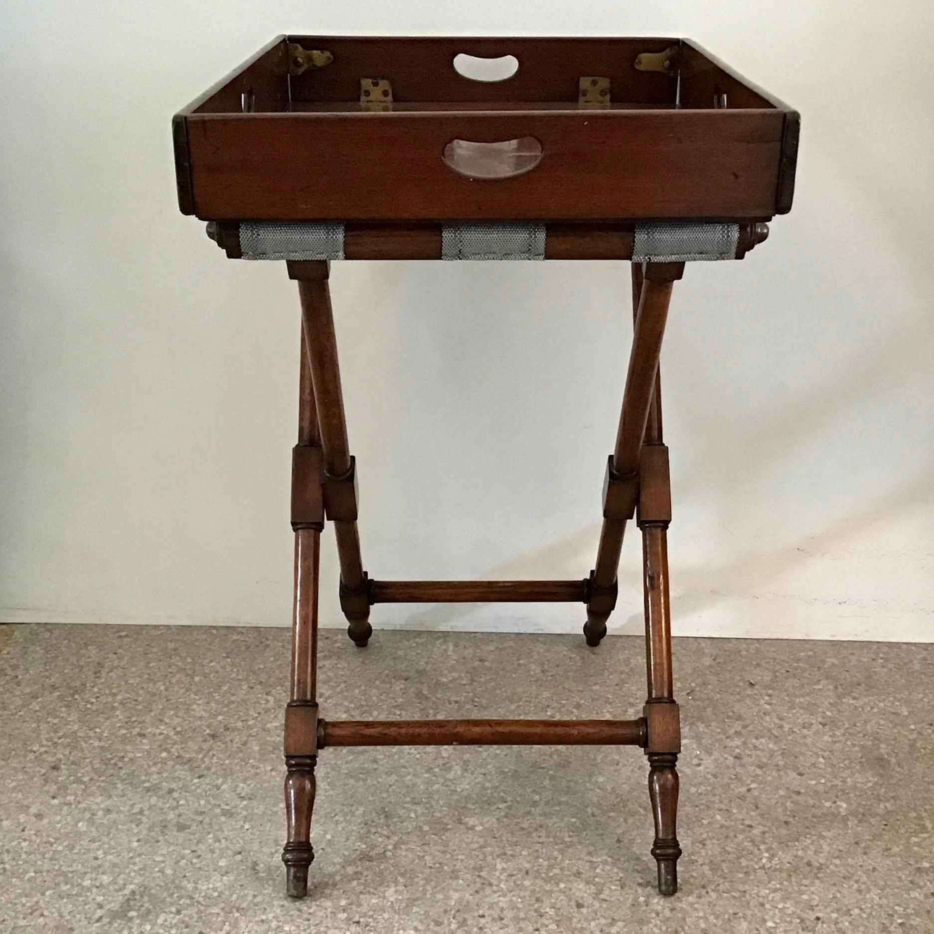 Classic English Wood Bar Tray Table In Good Condition In Los Angeles, CA