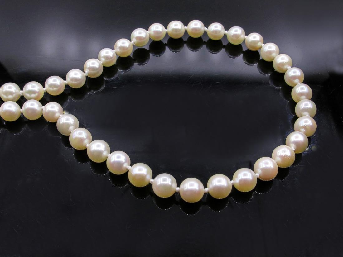 Classic Estate Vintage Cultured Japanese Pearl White Strand Necklace 14KW 2