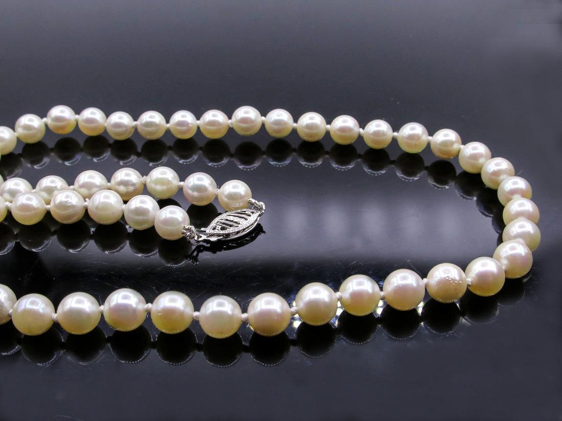 Classic Estate Vintage Cultured Japanese Pearl White Strand Necklace 14KW 4