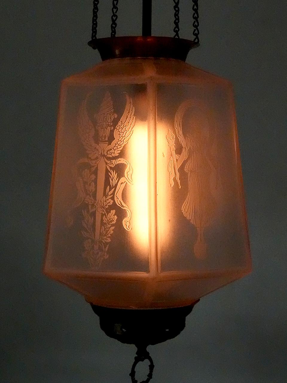 Victorian Classic Etched Glass Drop Light