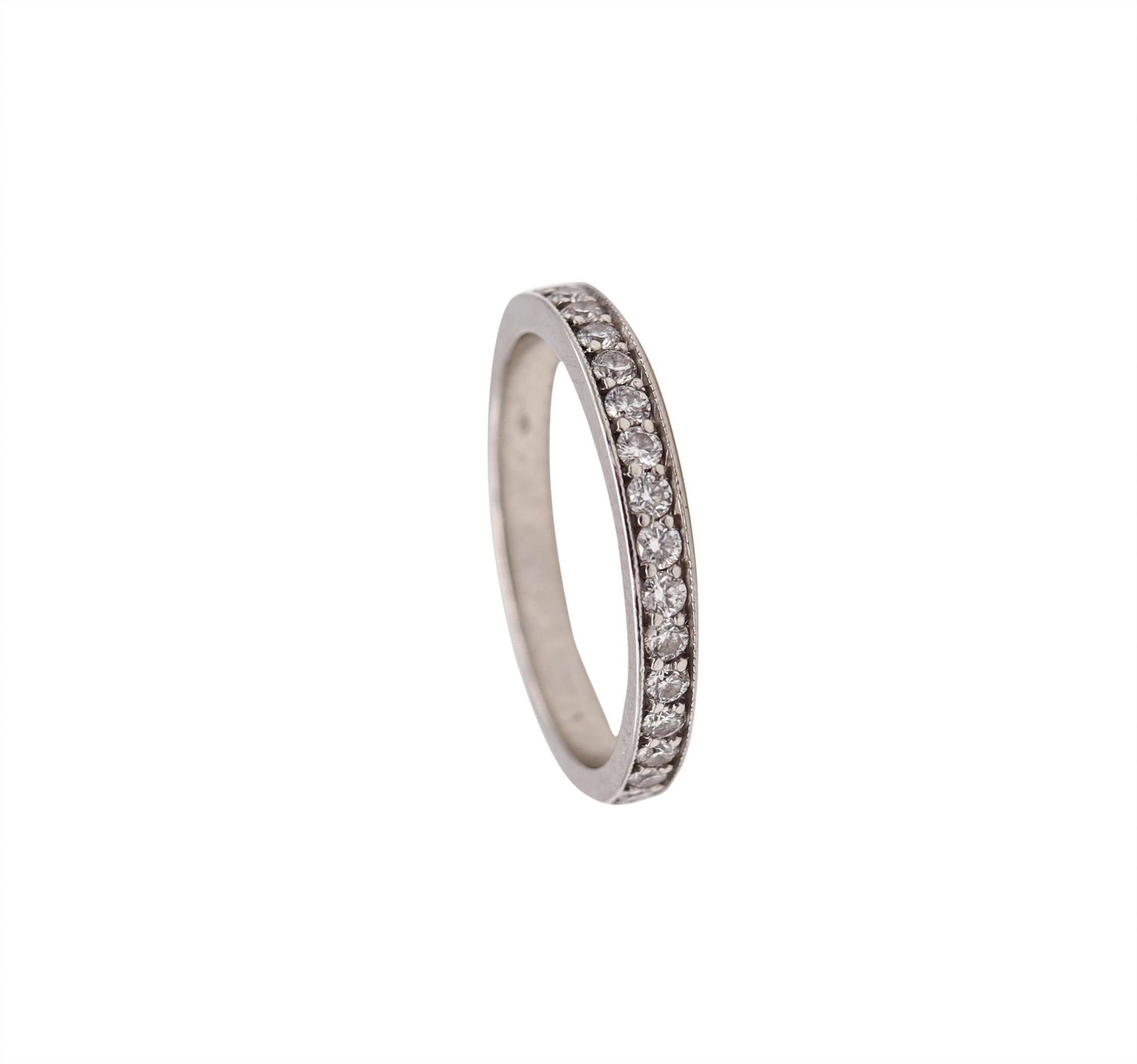 Contemporary Classic Eternity Ring in Platinum with 32 VS-2 Round Diamonds For Sale