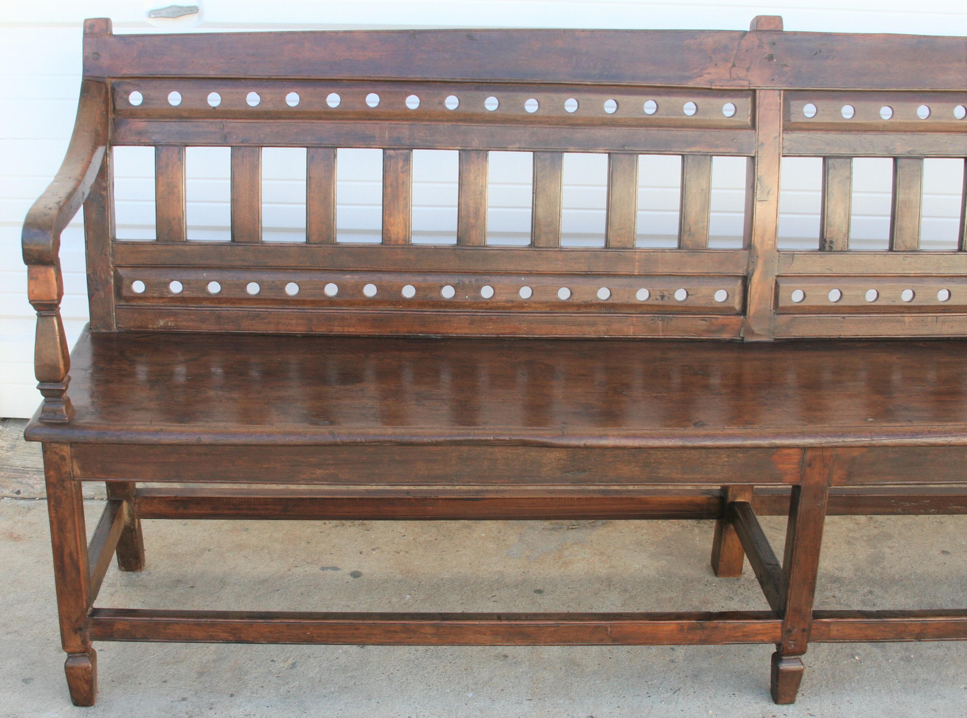 Indian Classic Example of a Colonial Era Bench from the British Empire For Sale