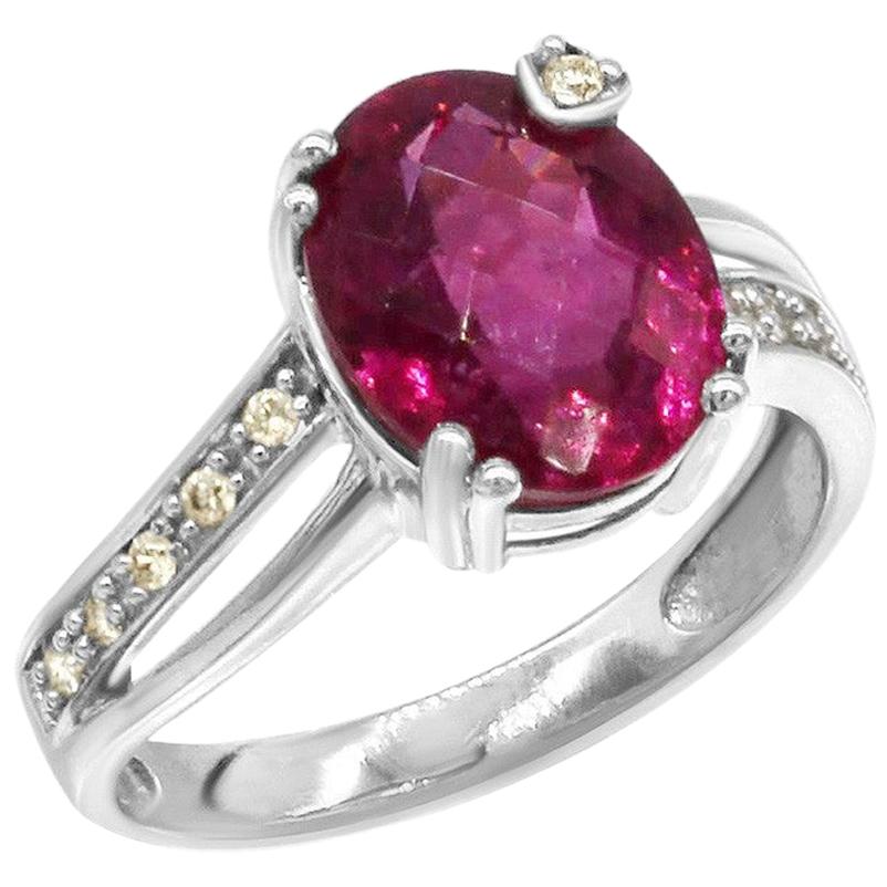 Bague classique en or blanc avec tourmaline fantaisie et diamants