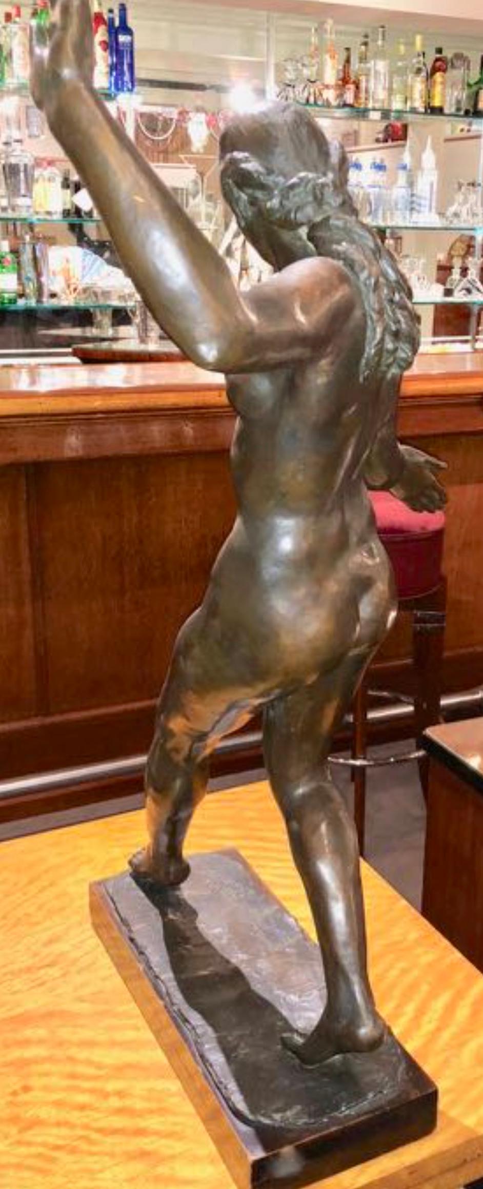 Classic Female Art Deco Bronze Statue by Listed Belgian Artist M. D'haveloose For Sale 1