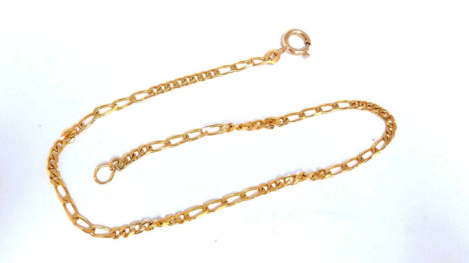 2.5 mm Figaro bracelet

Big and tall, 10 inch or can be worn as anklet

14 karat yellow gold

4.9 g