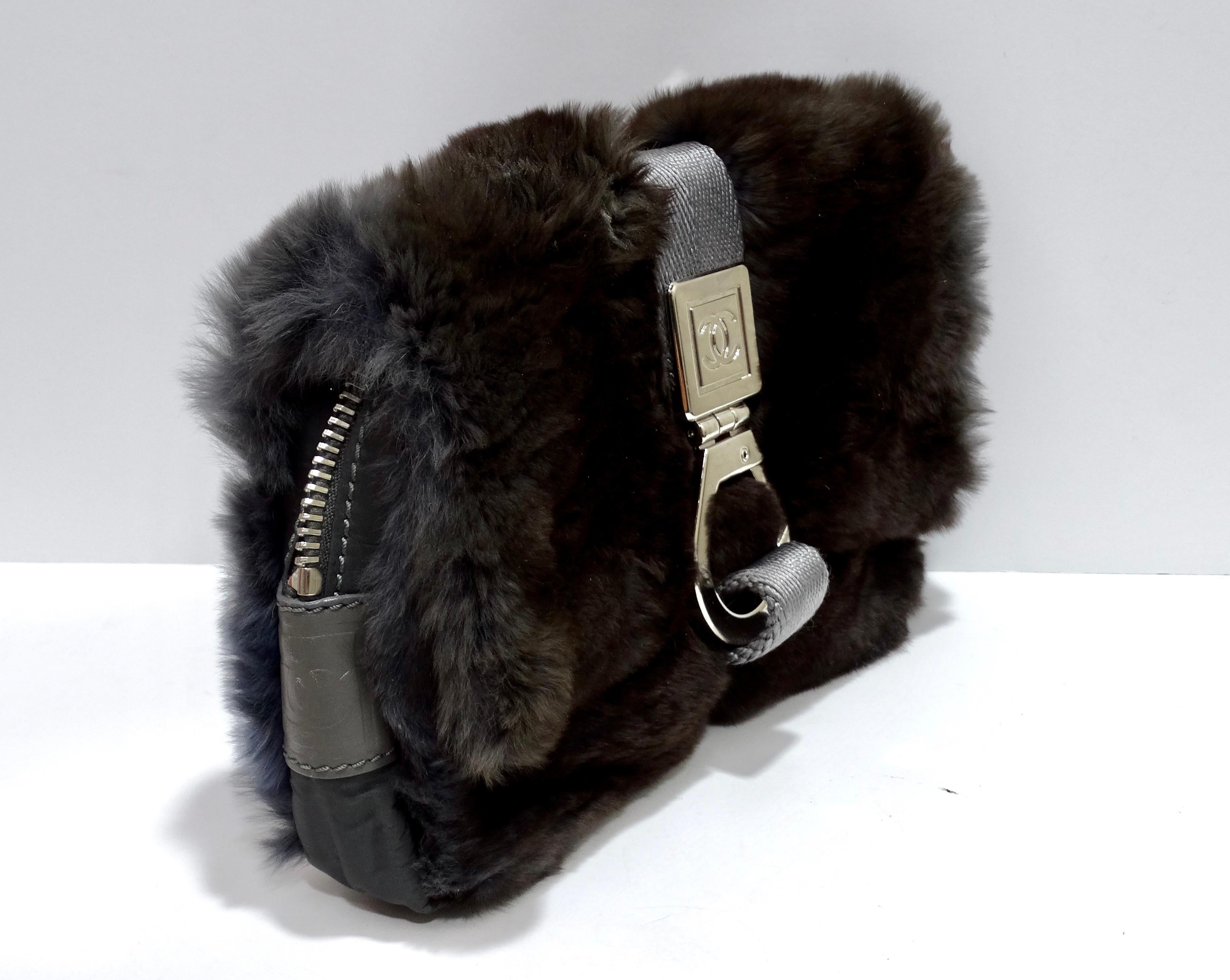 This is the most fabulous Chanel you'll come across! This bag will pair great with all your streetwear looks! A 2000's dream to say the least. This ultra-rare Chanel shoulder bag made of rabbit fur and was released as limited edition. The rabbit fur