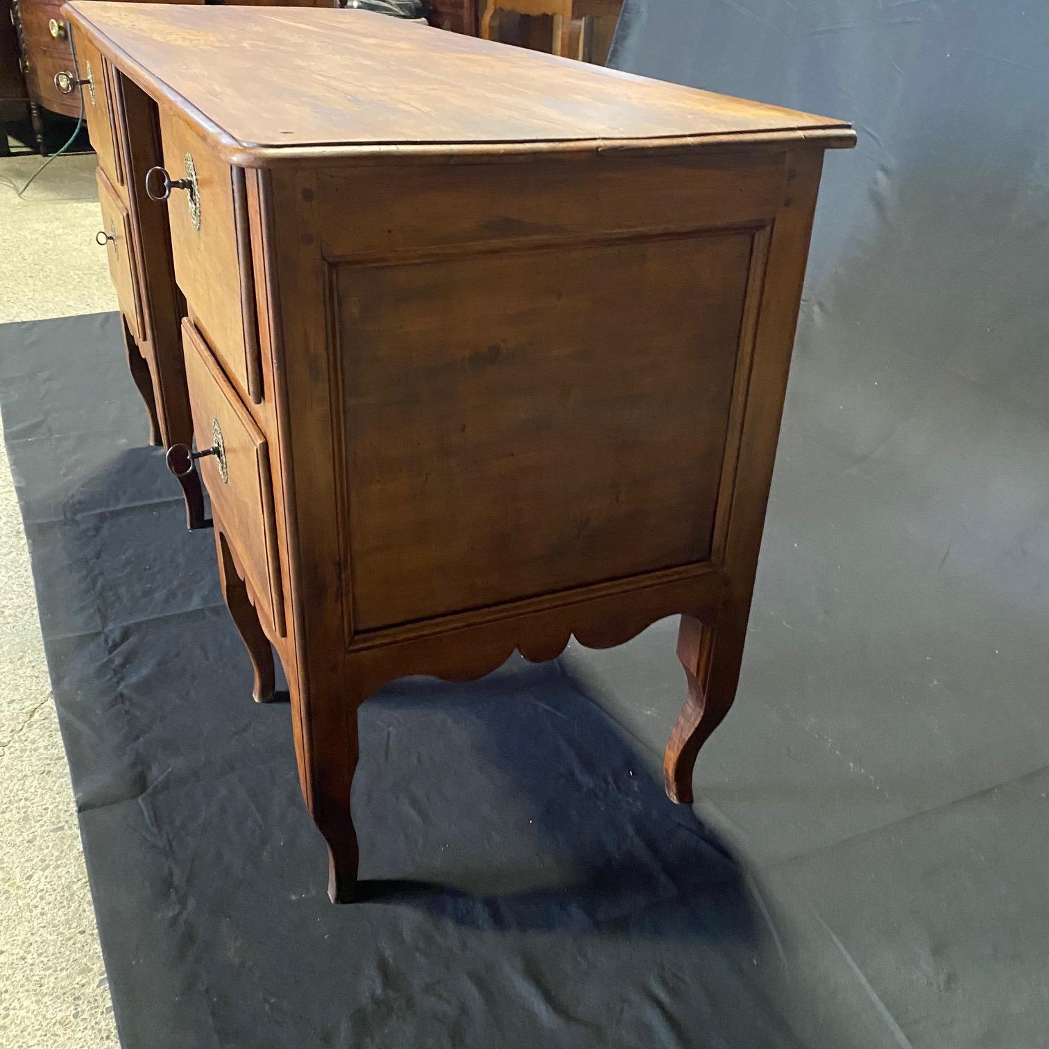 Classic French 18th Century Empire Walnut Kneehole Writing Desk  For Sale 7