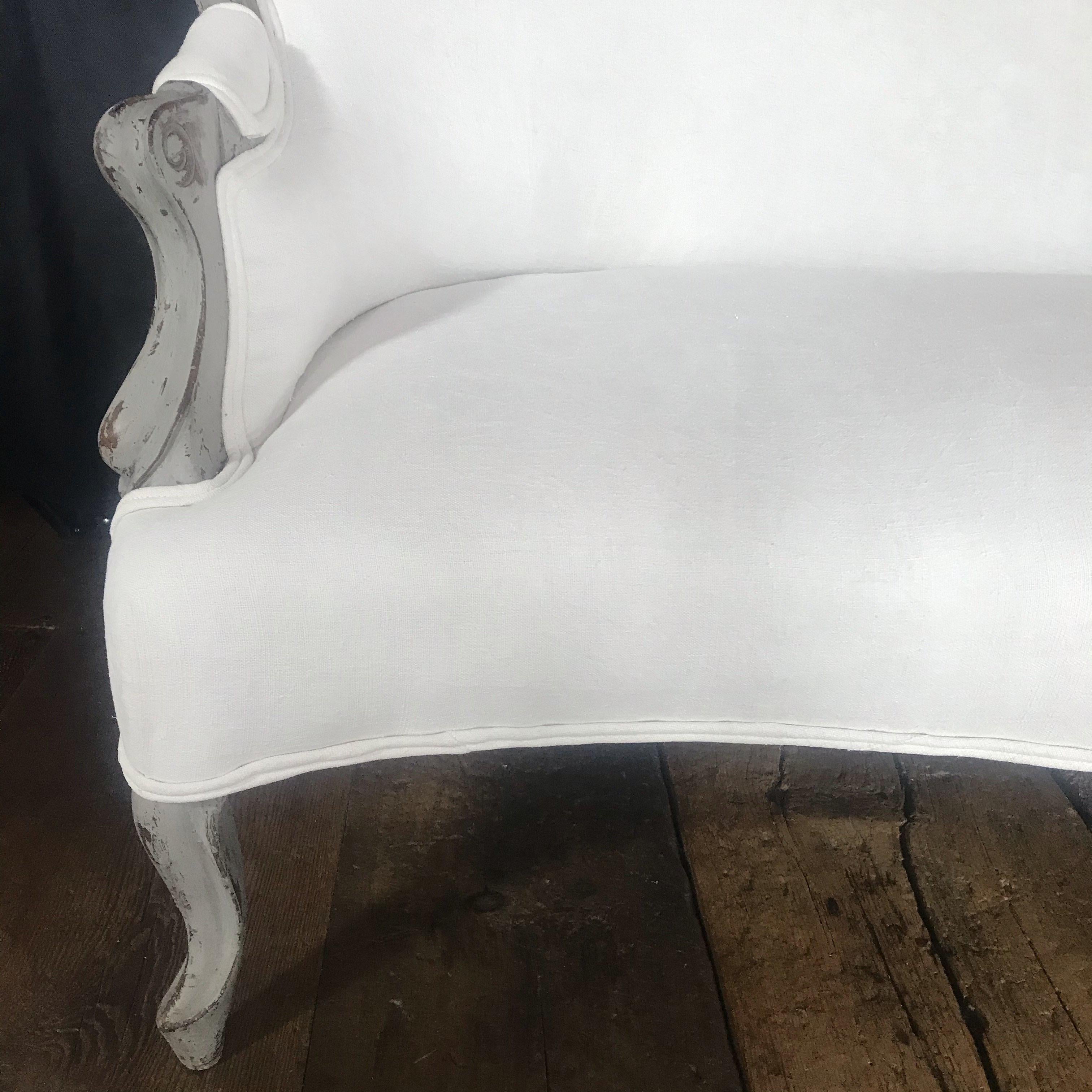 Classic French 19th Century Curvy Gray Painted Sofa Loveseat In Good Condition In Hopewell, NJ