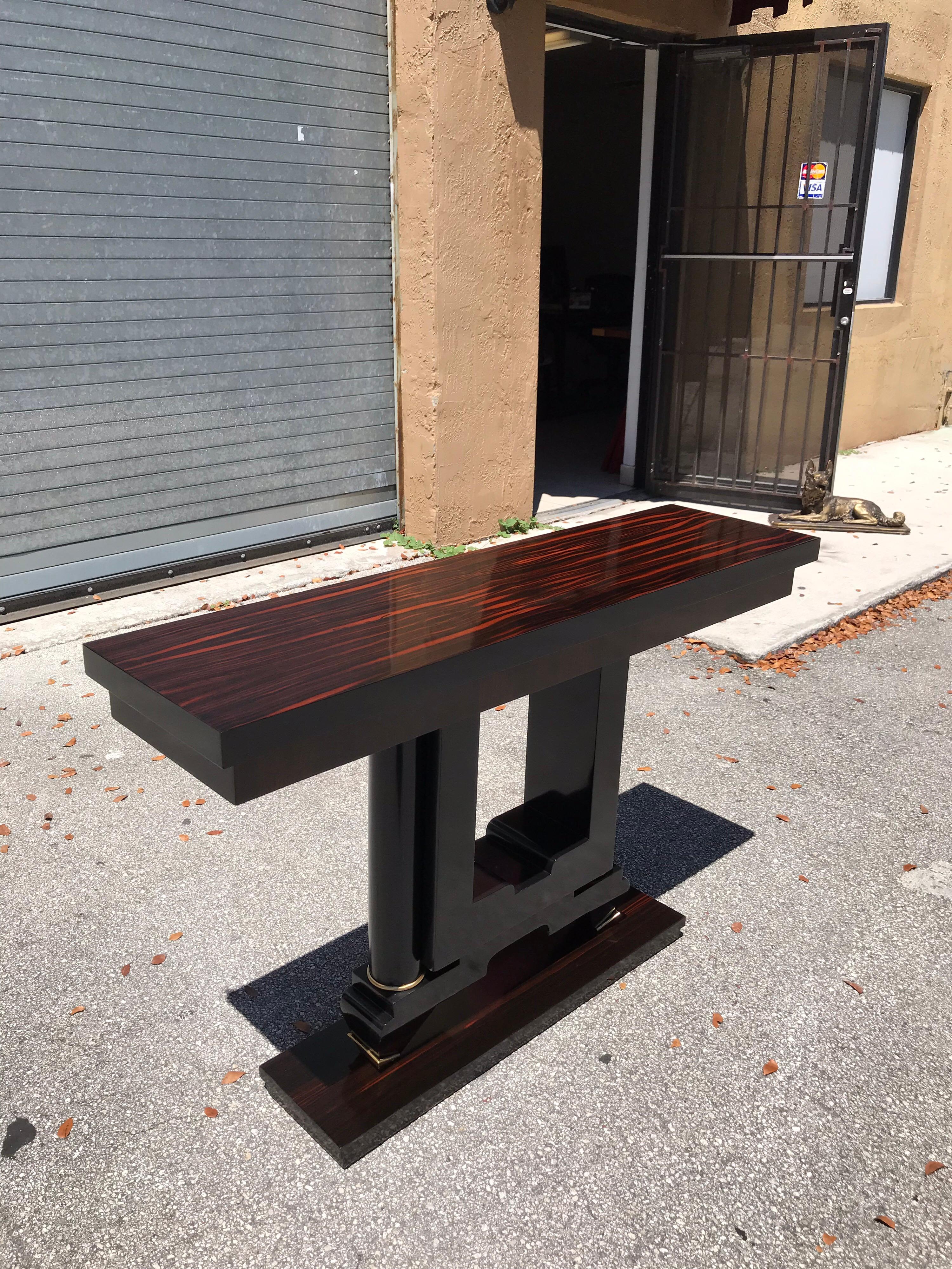 Classic French Art Deco Exotic Macassar Console Table, 1940s In Good Condition In Hialeah, FL