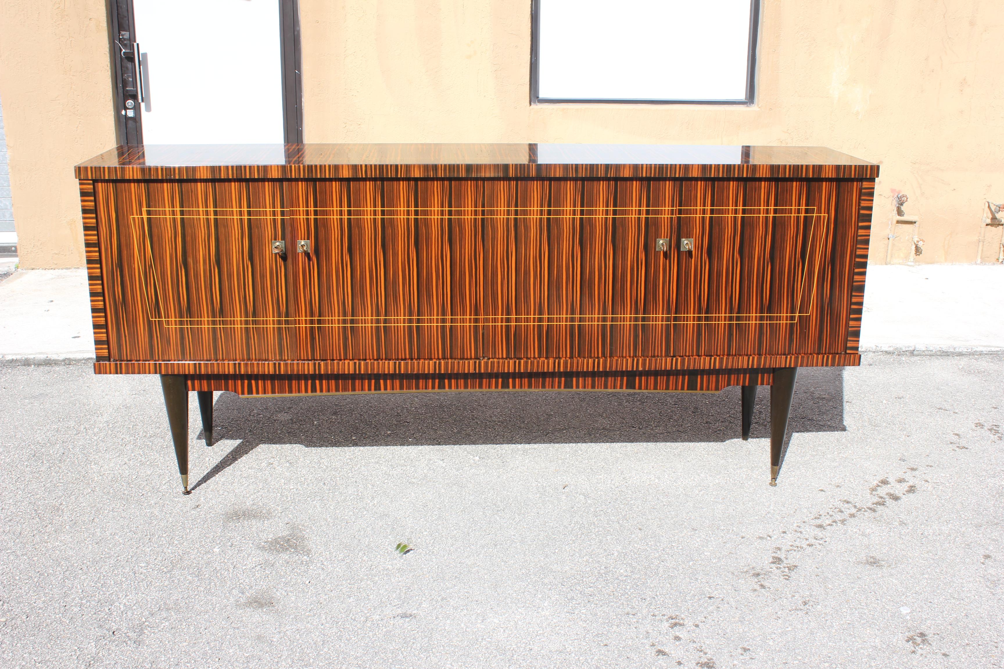 Classic French Modern Exotic Macassar Ebony Sideboard / Buffet / Crendenzas In Excellent Condition In Hialeah, FL